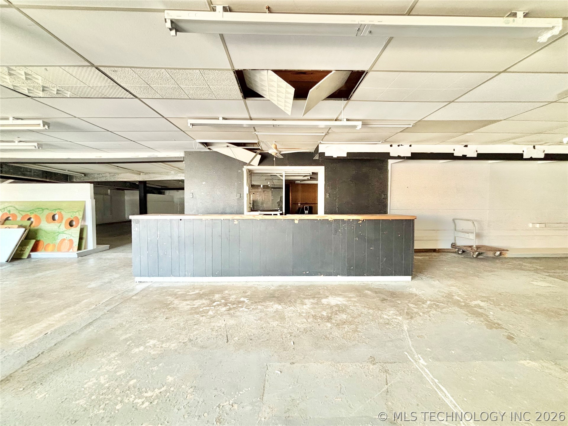 202 S Broadway Street Property Photo 3