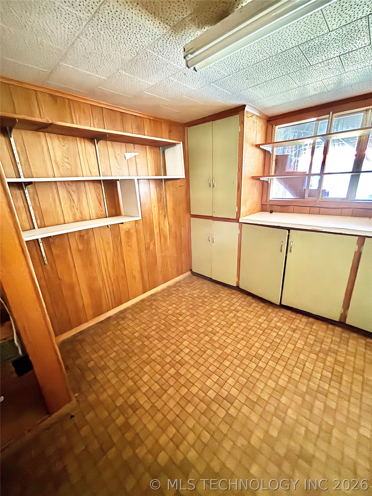202 S Broadway Street Property Photo 17