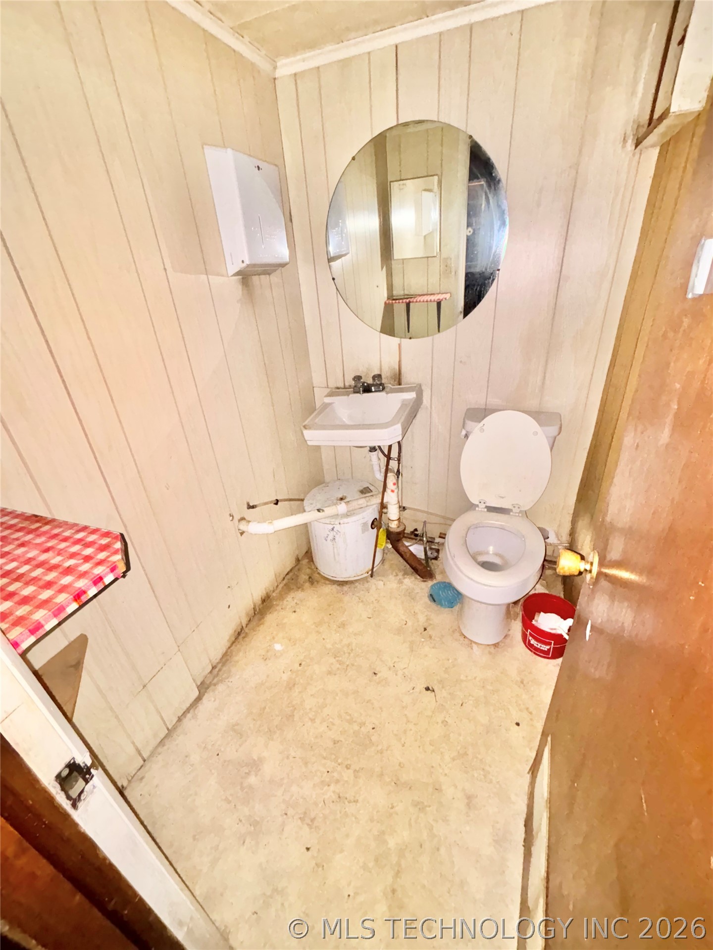 202 S Broadway Street Property Photo 21
