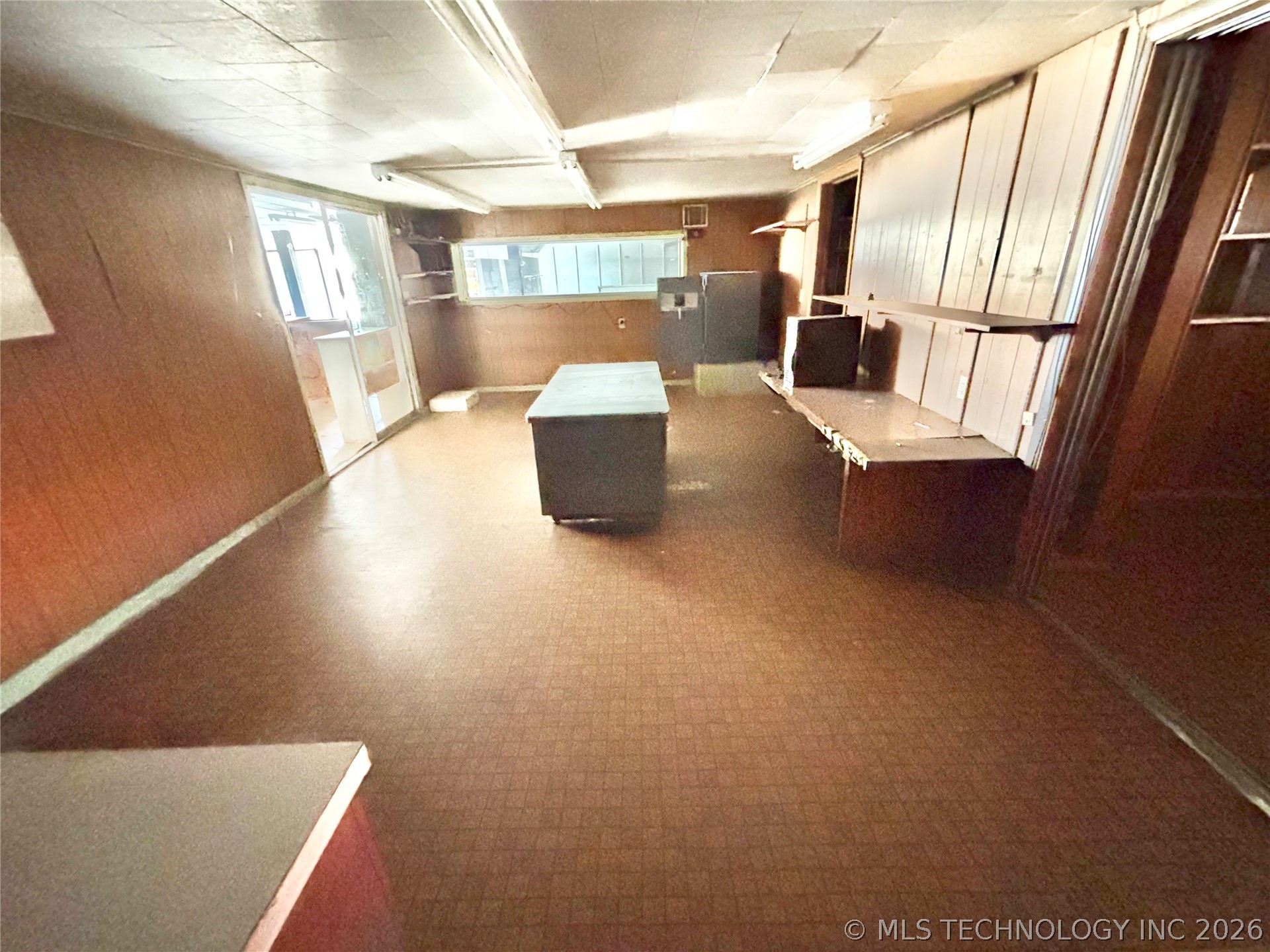 202 S Broadway Street Property Photo 24