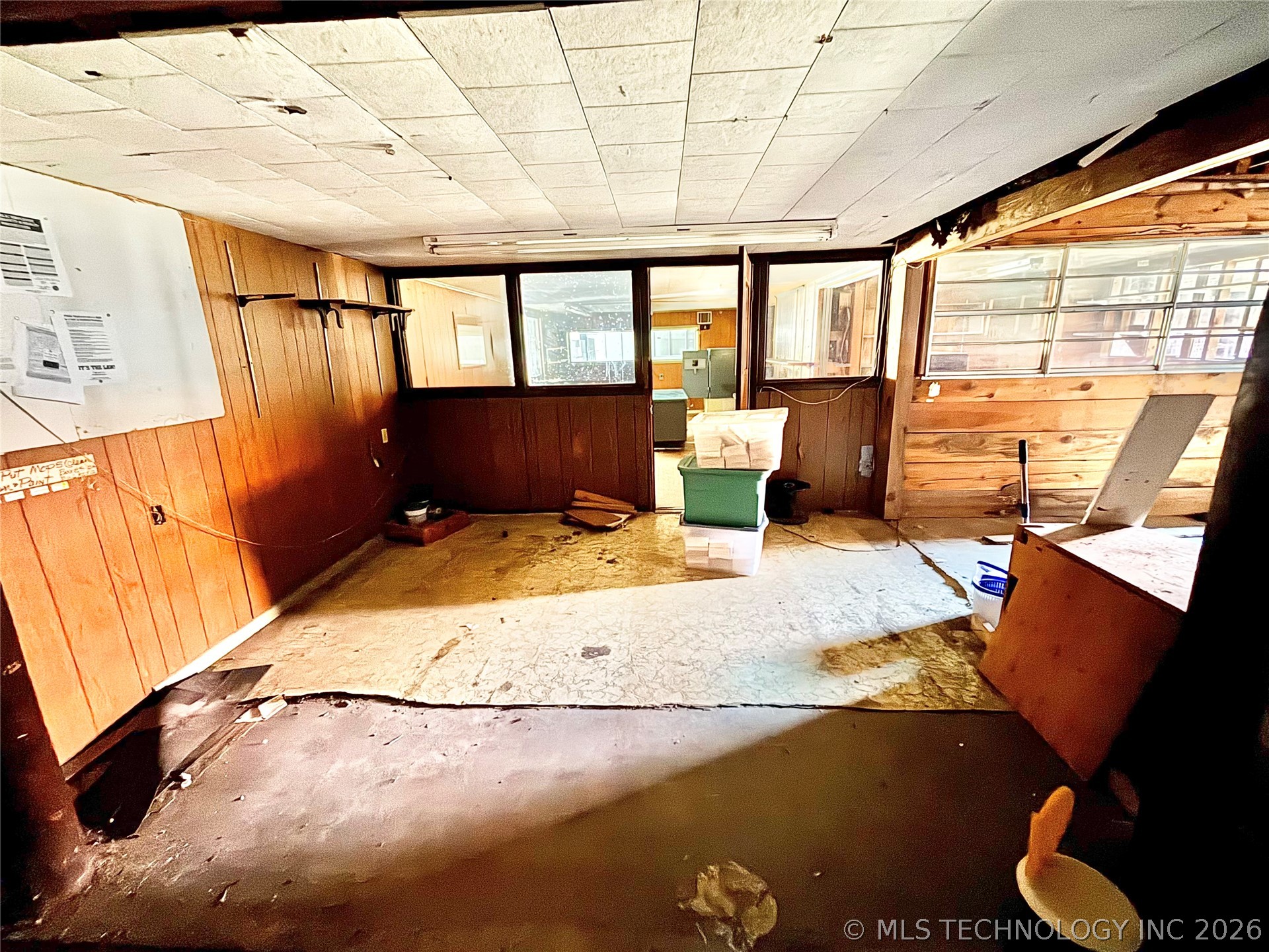 202 S Broadway Street Property Photo 25