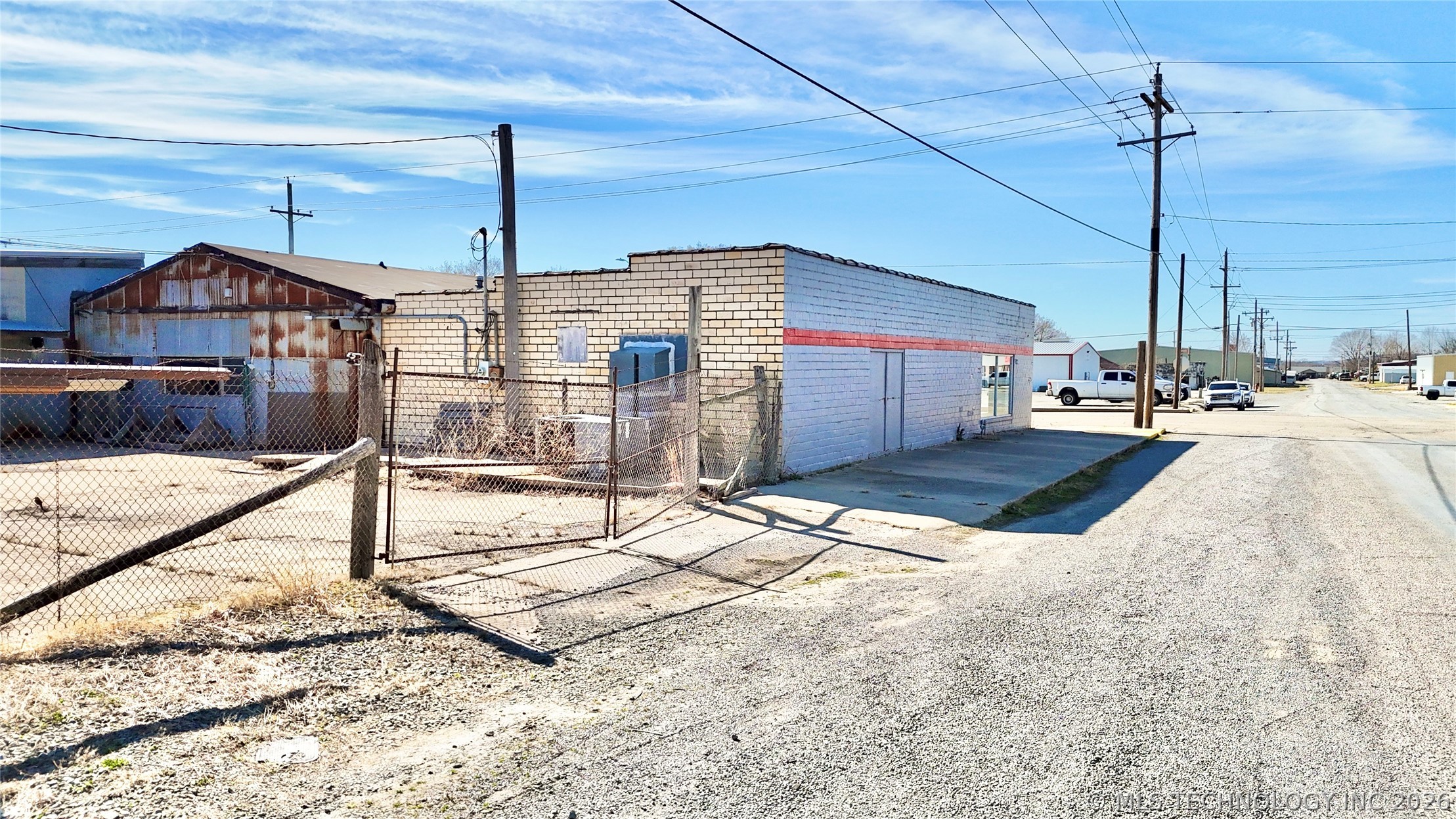 202 S Broadway Street Property Photo 35