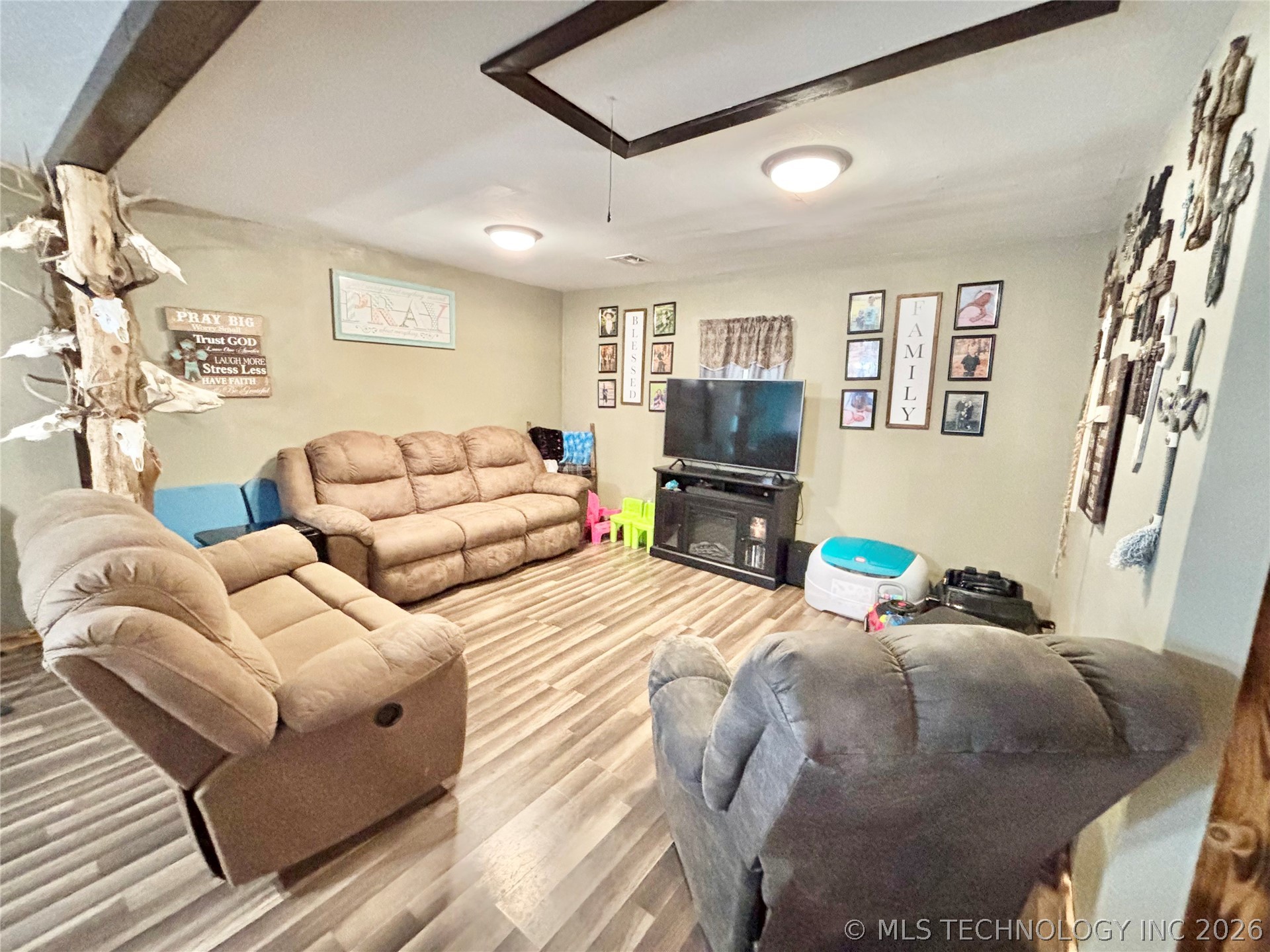 40005 S 4503 Drive Property Photo 4