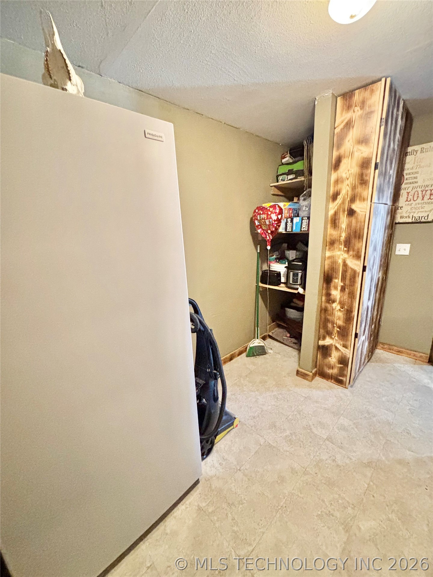 40005 S 4503 Drive Property Photo 24