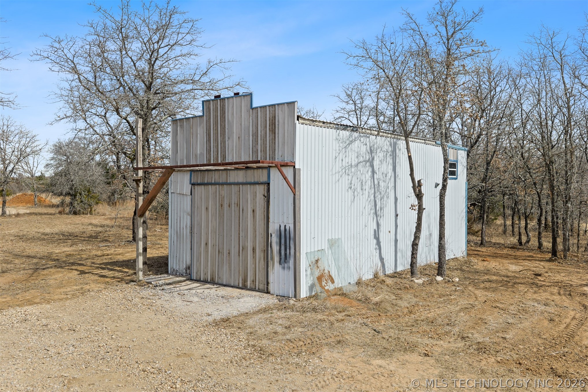 1750 Rolling Hills Road Property Photo 15
