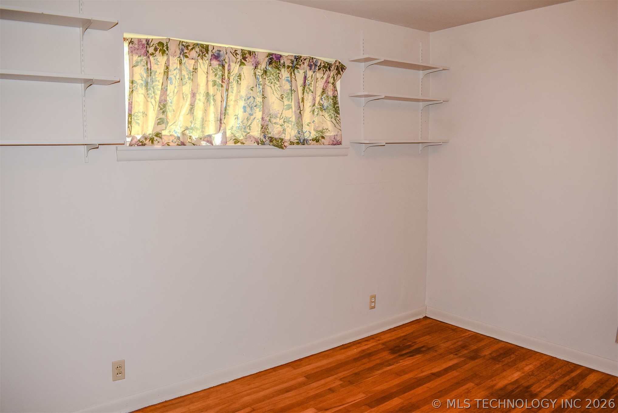 1414 E Kirk Street Property Photo 14