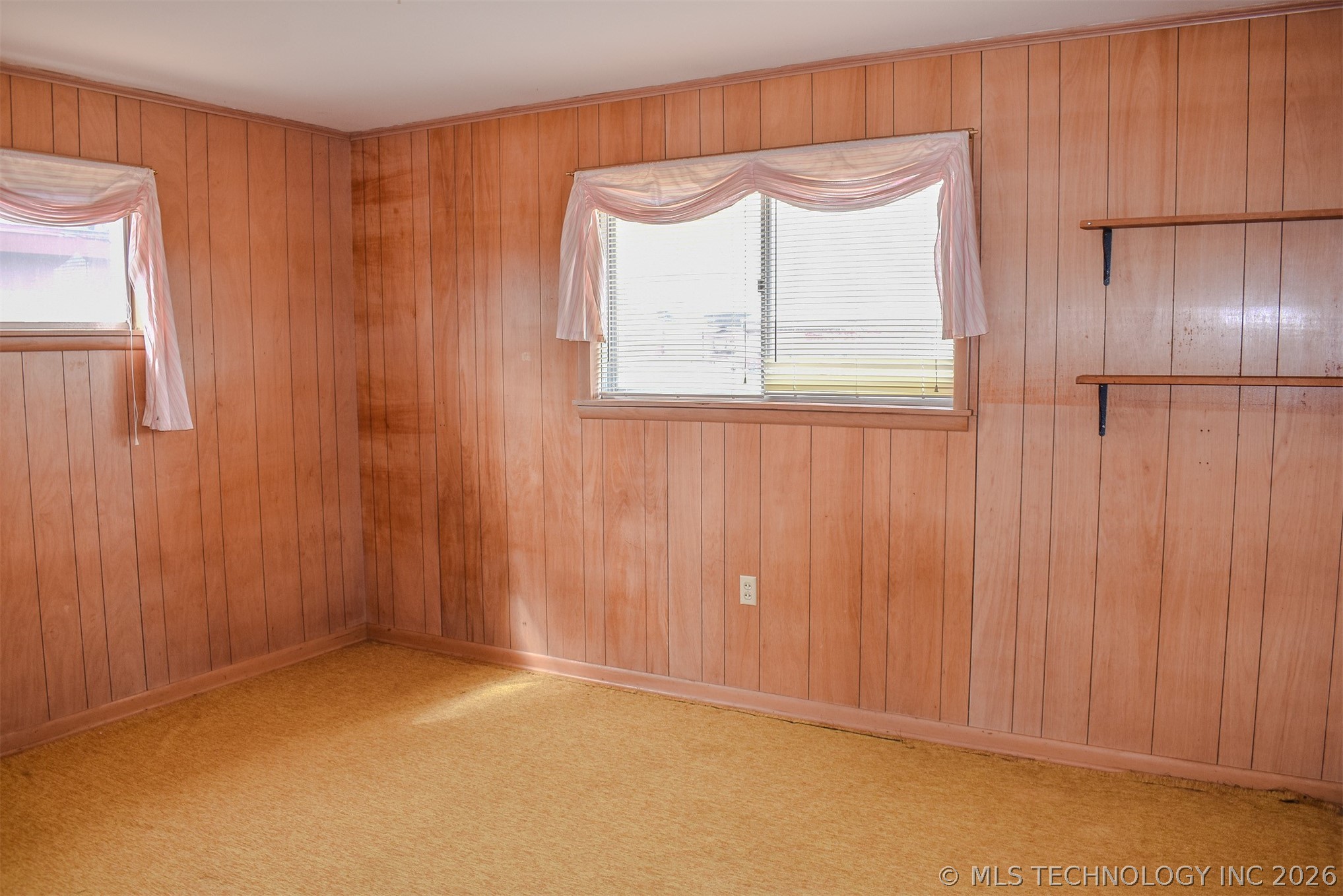 1414 E Kirk Street Property Photo 22