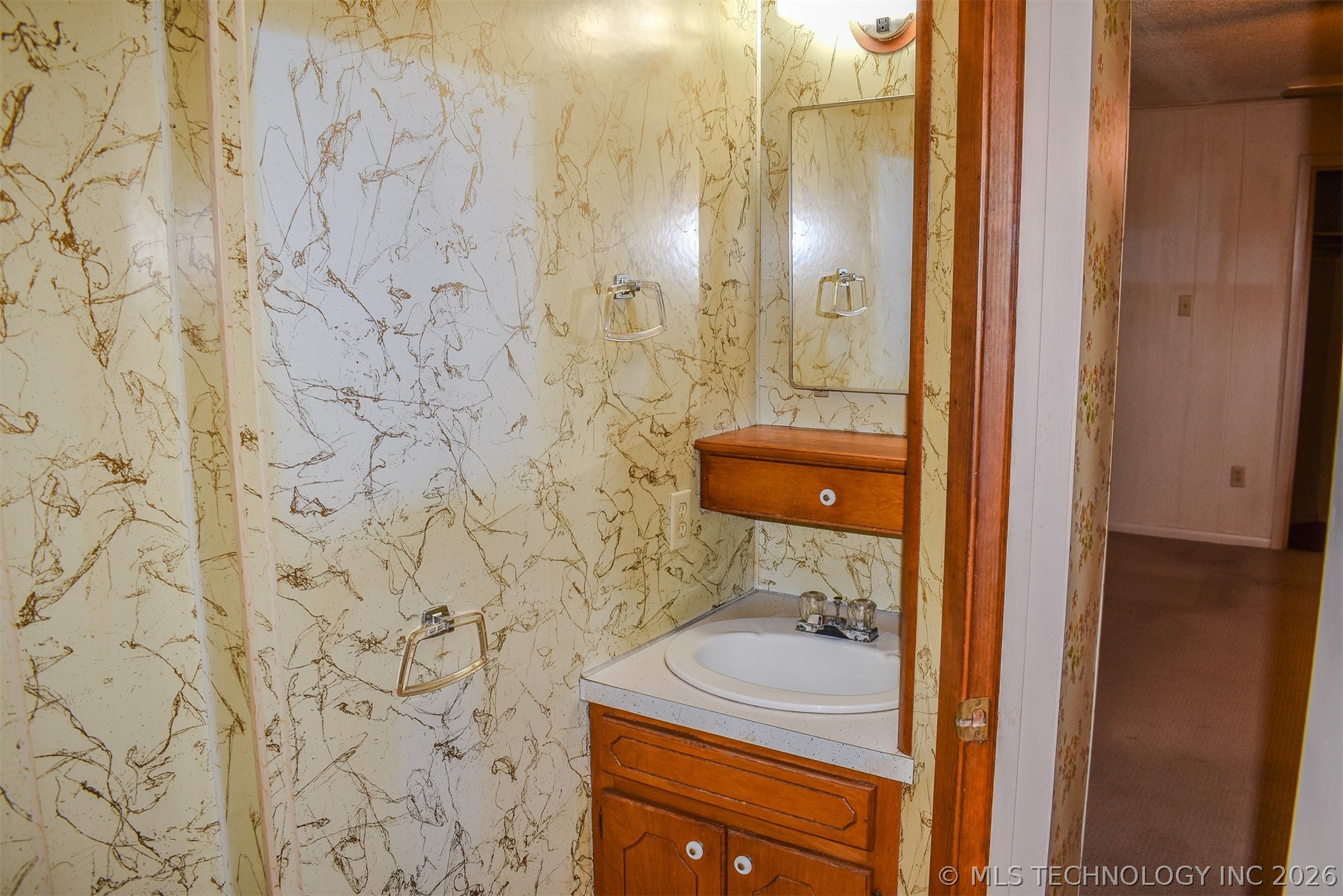 1414 E Kirk Street Property Photo 25