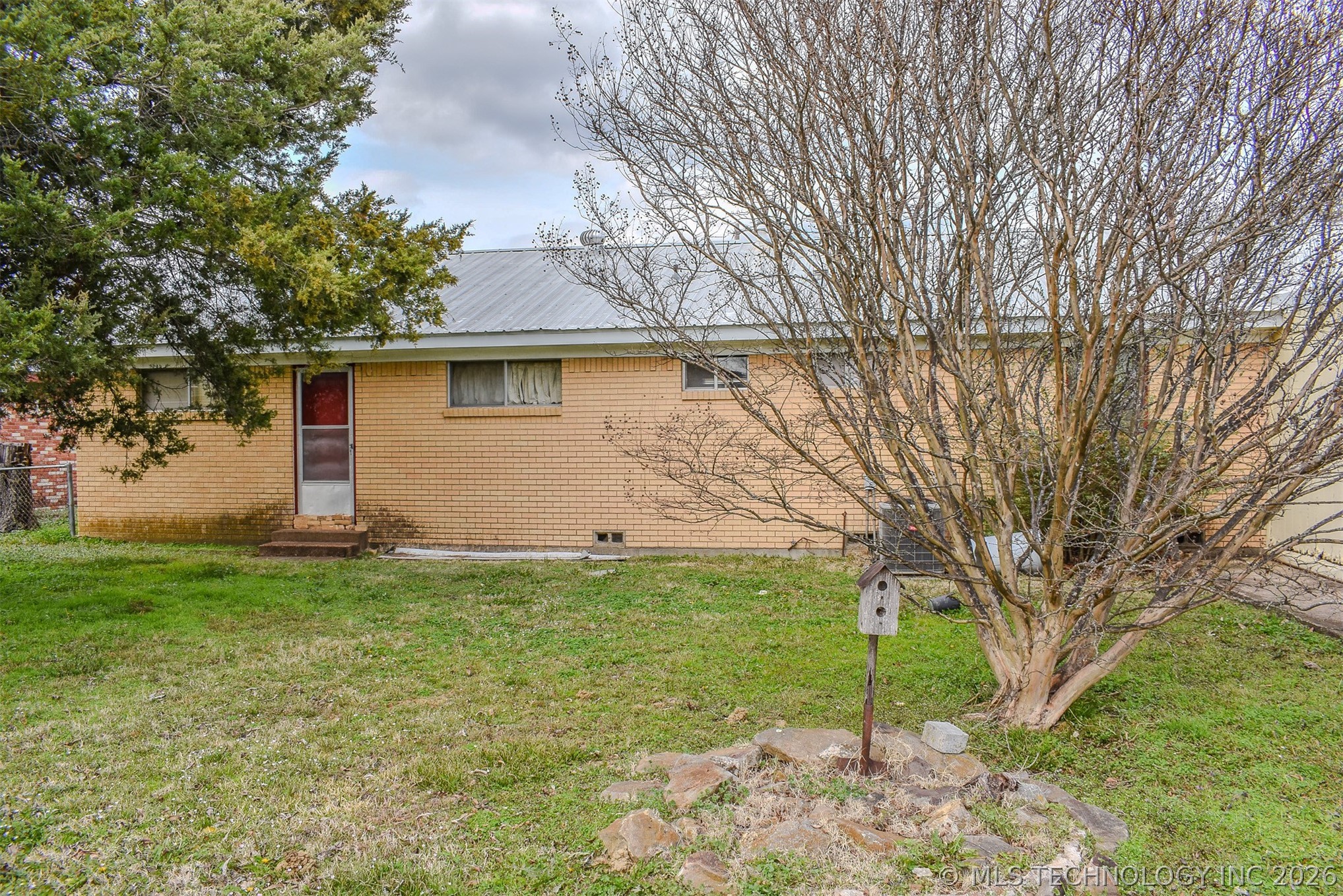 1414 E Kirk Street Property Photo 35