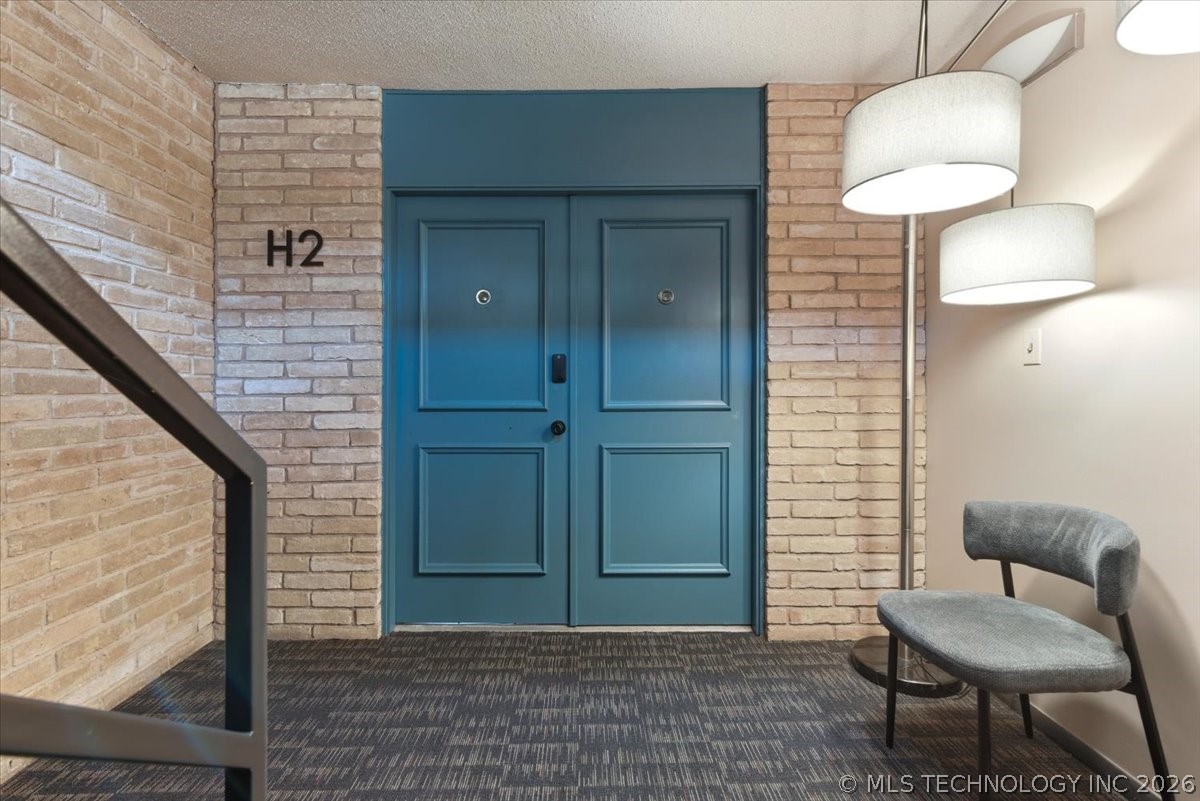 611 W 15th Street H2 Property Photo 1