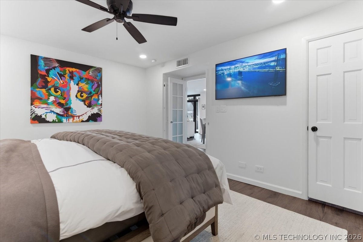 611 W 15th Street H2 Property Photo 17