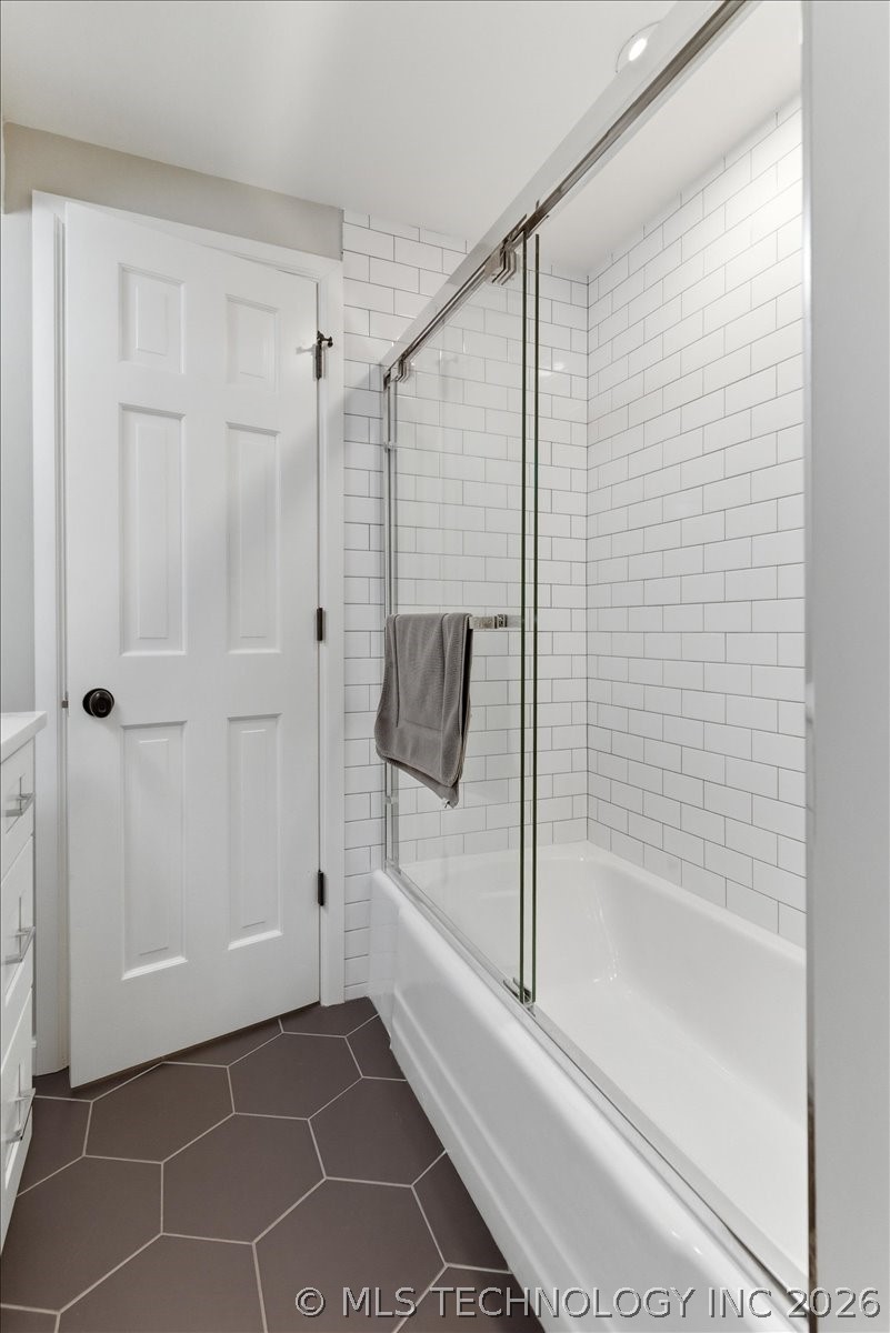 611 W 15th Street H2 Property Photo 27