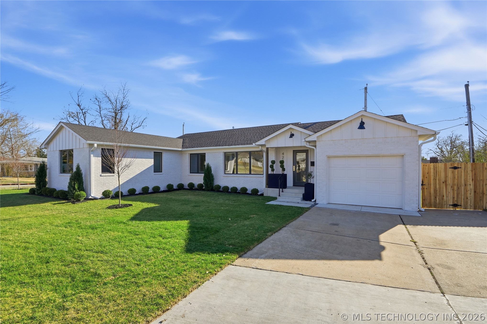 4222 E 26th Street Property Photo 2