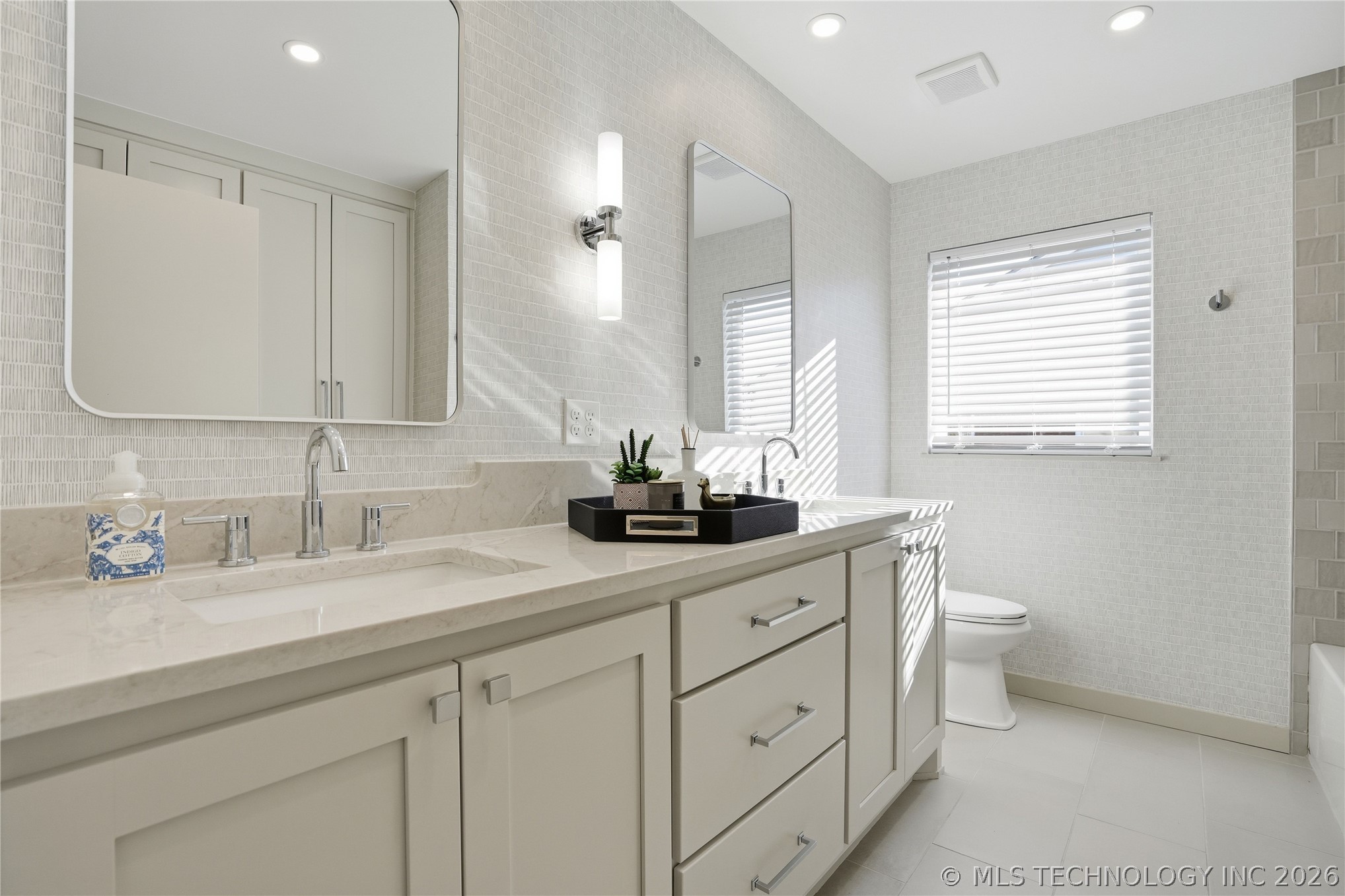 4222 E 26th Street Property Photo 28