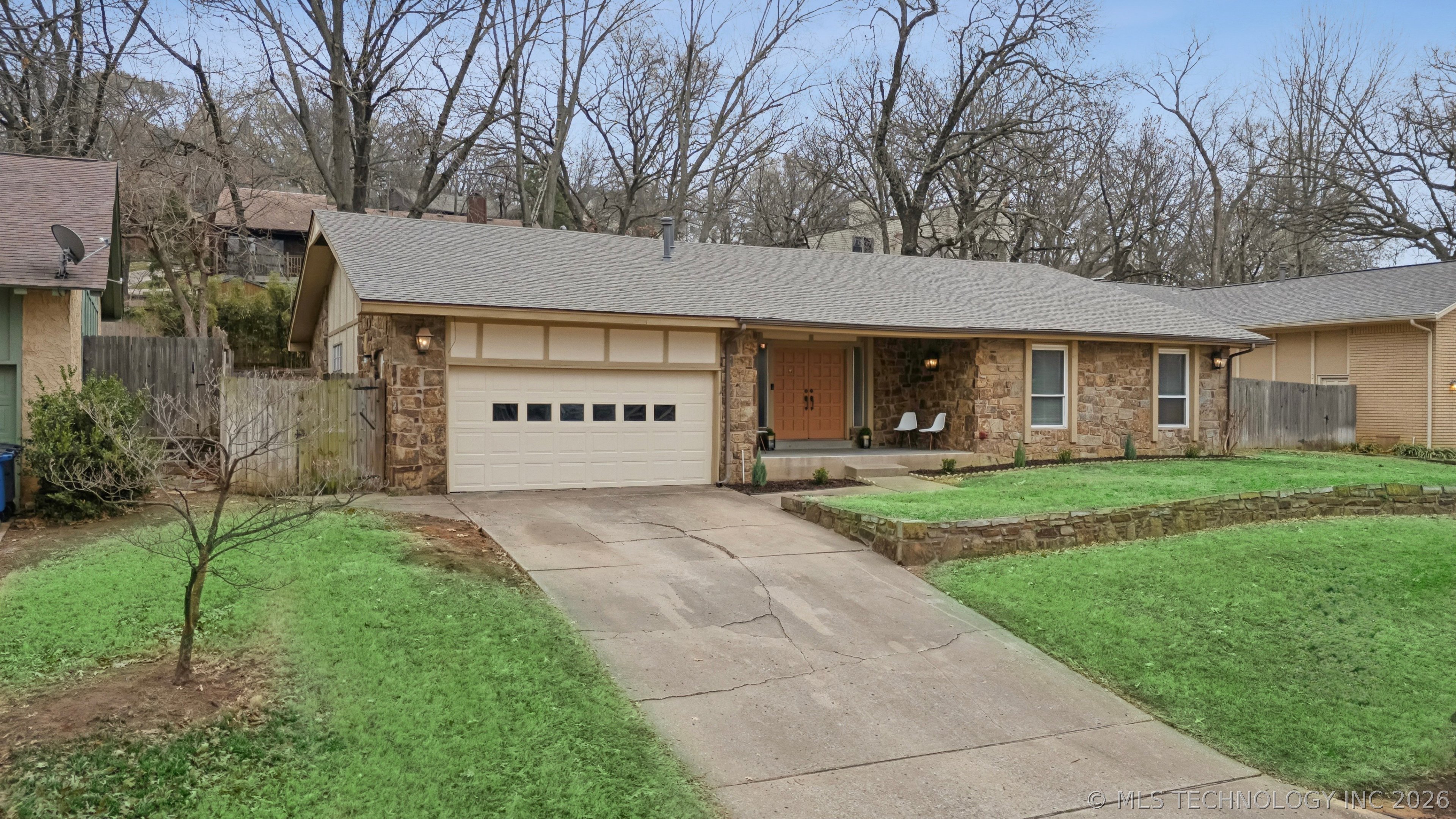 8321 S Sandusky Avenue Property Photo 2