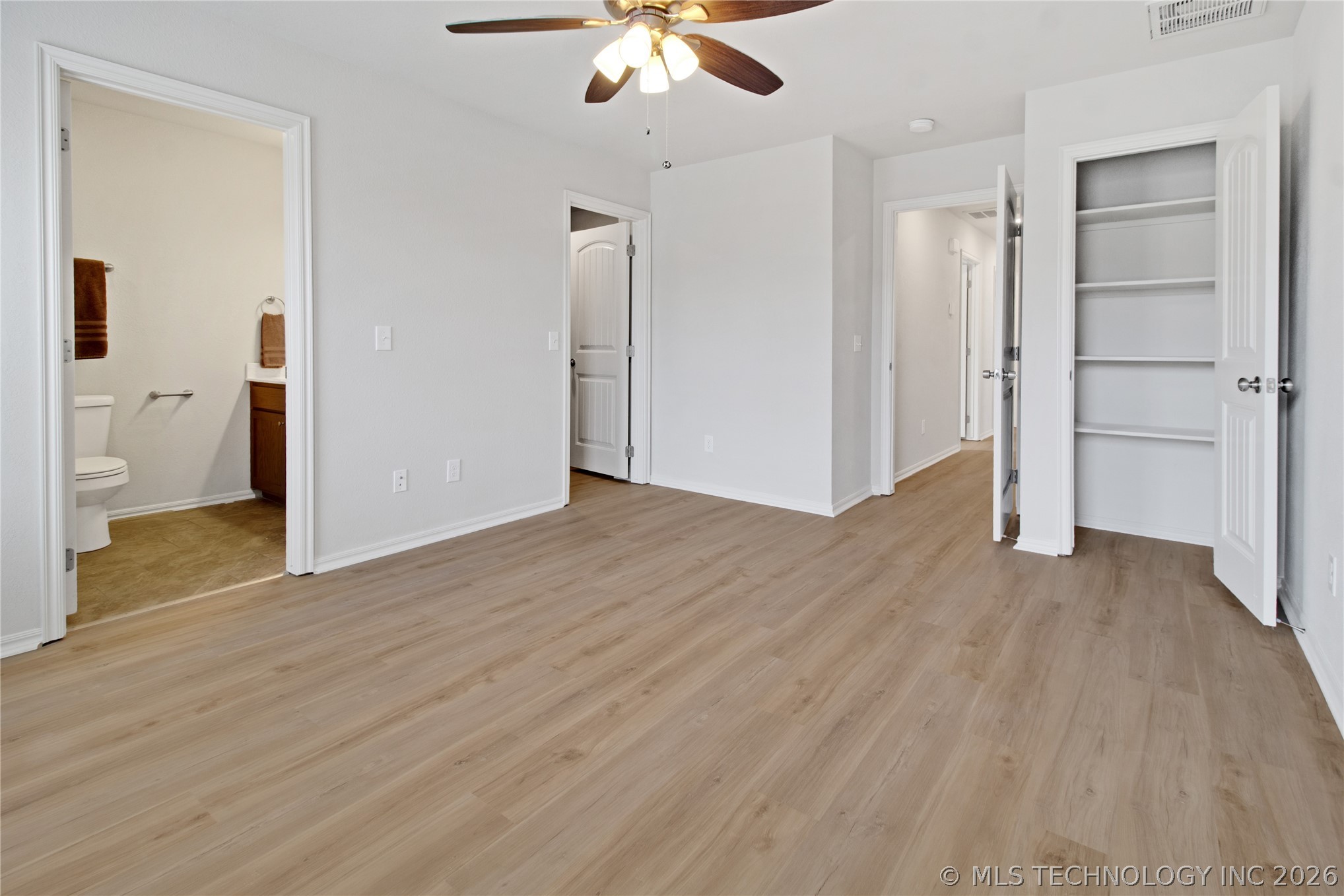 1114 N Osage Avenue Property Photo 11