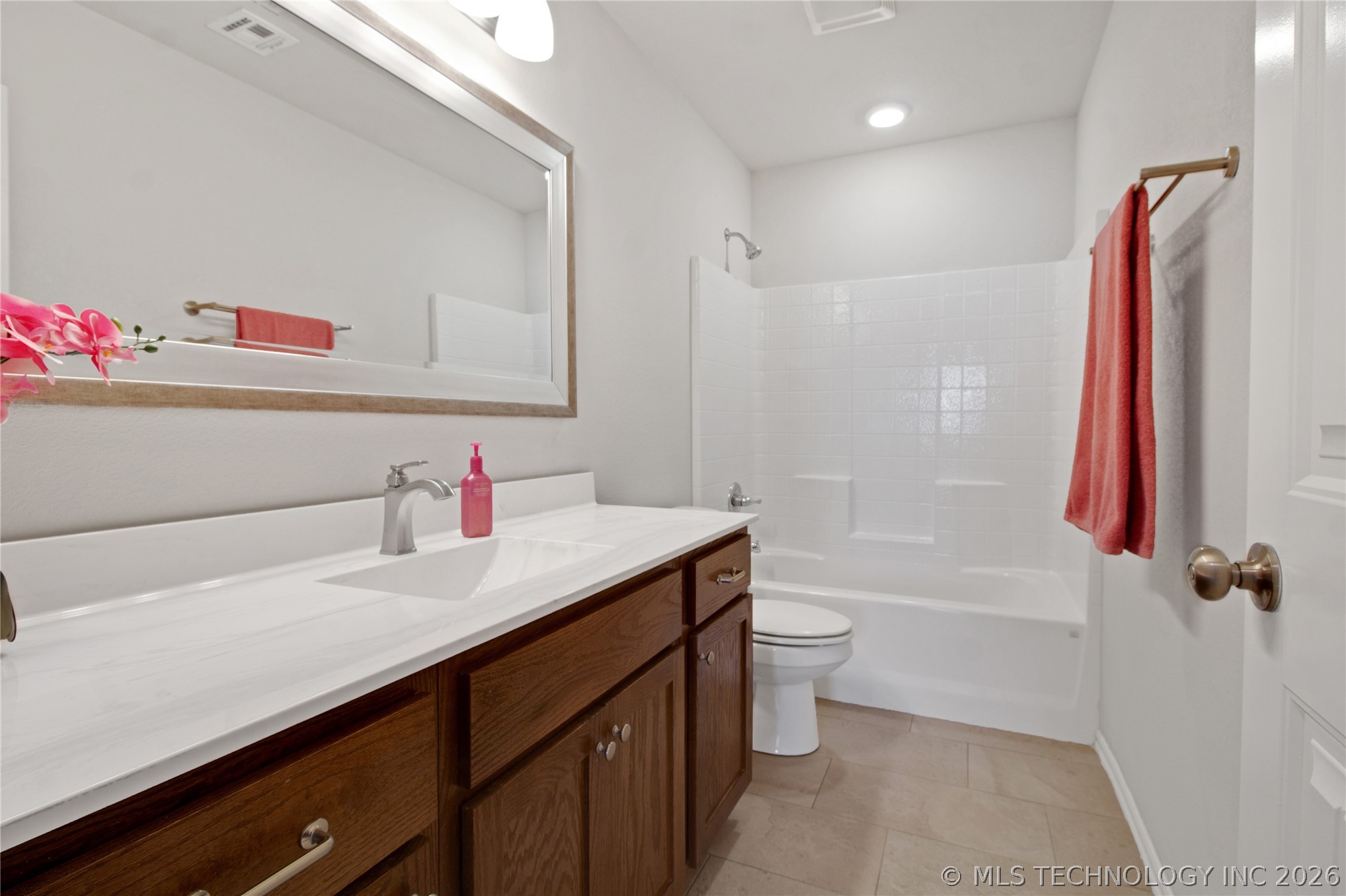 1114 N Osage Avenue Property Photo 18