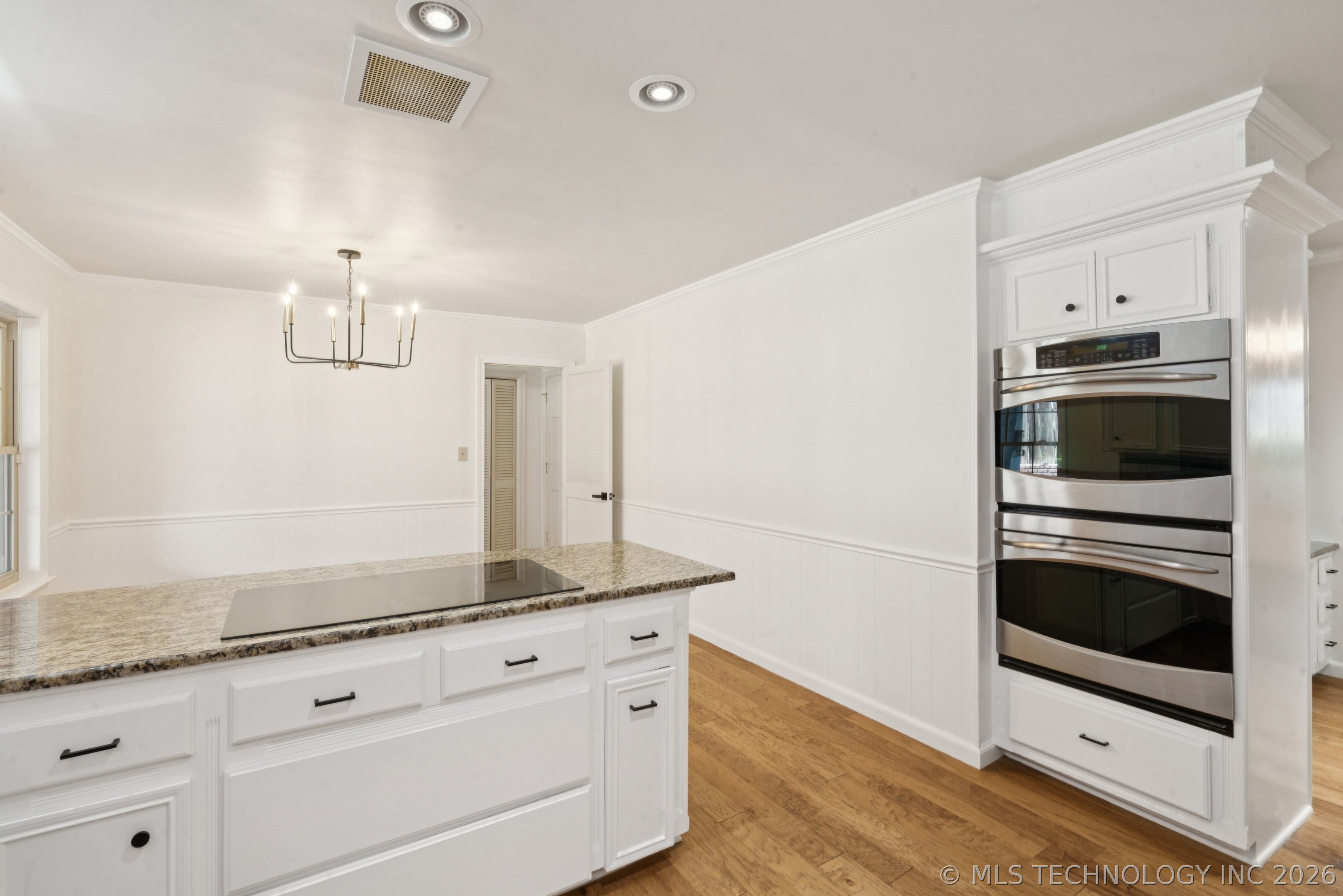 7021 E 66th Place Property Photo 11