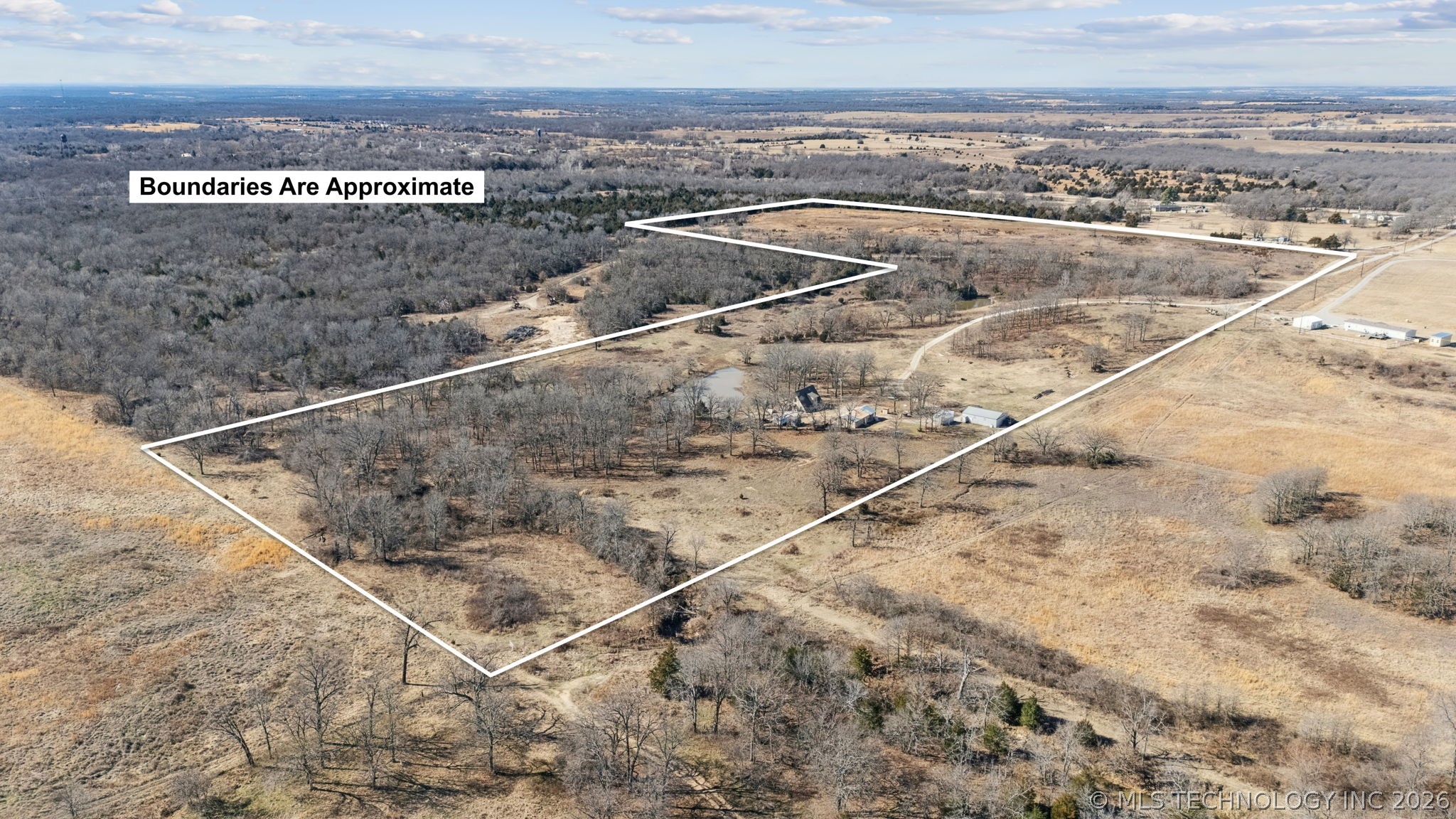 52469 W Highway 16 Highway Property Photo 4