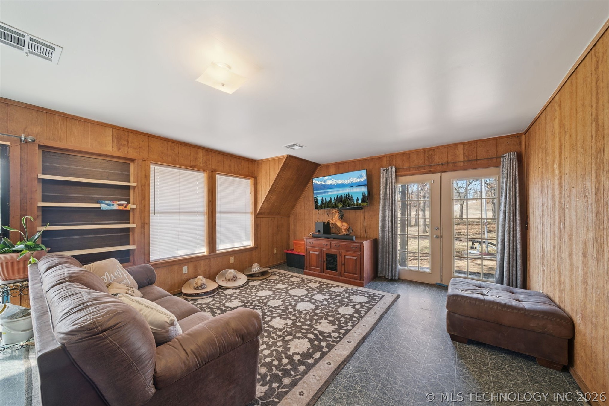 52469 W Highway 16 Highway Property Photo 5