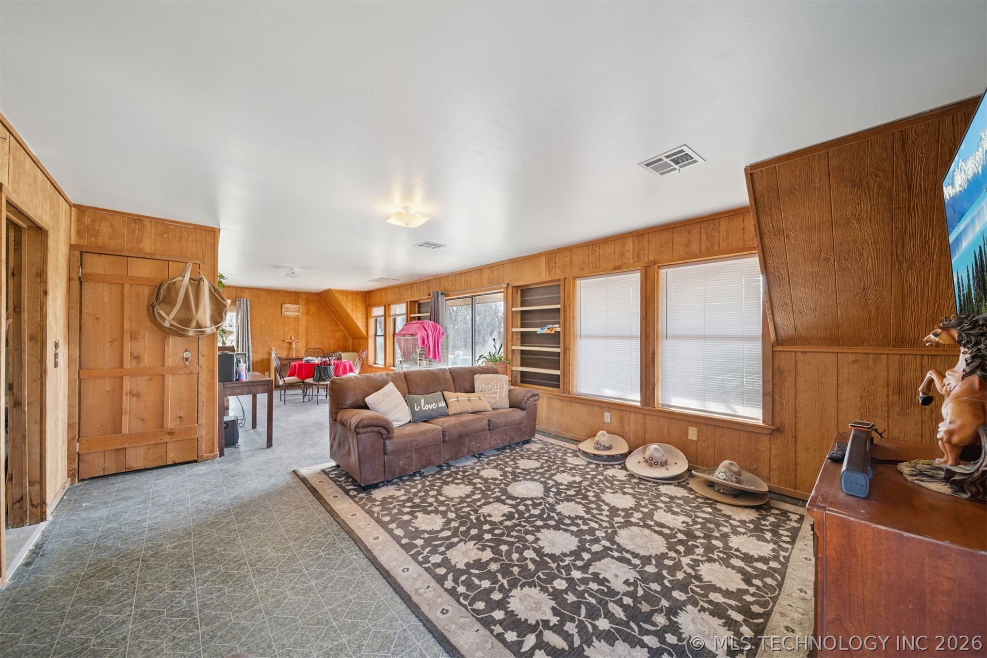 52469 W Highway 16 Highway Property Photo 7