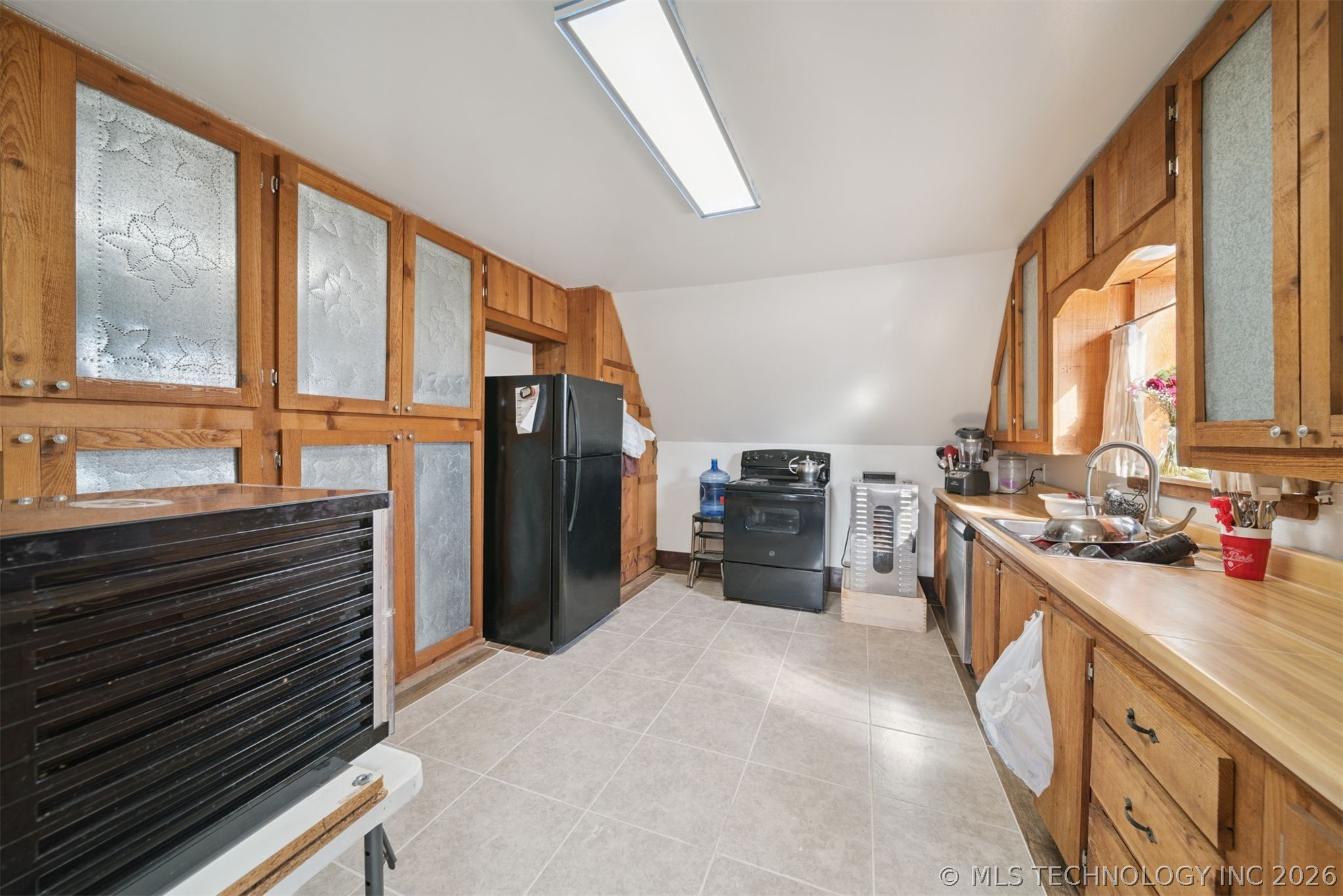 52469 W Highway 16 Highway Property Photo 9