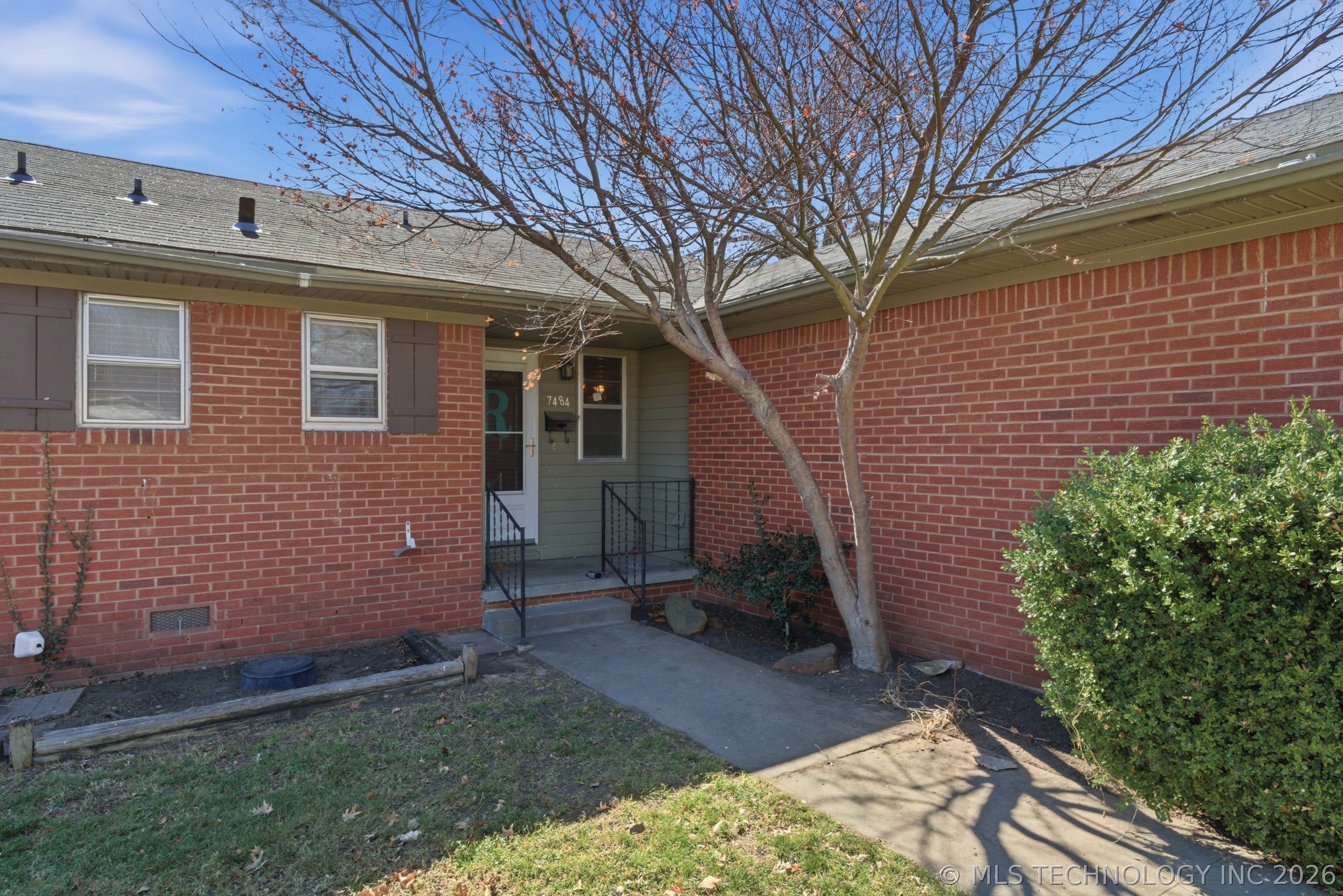 7484 E 30th Place Property Photo 3