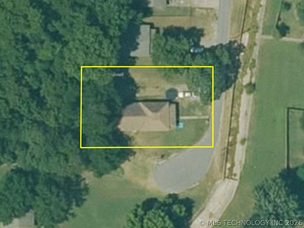 310 Wilson Avenue Property Photo 11