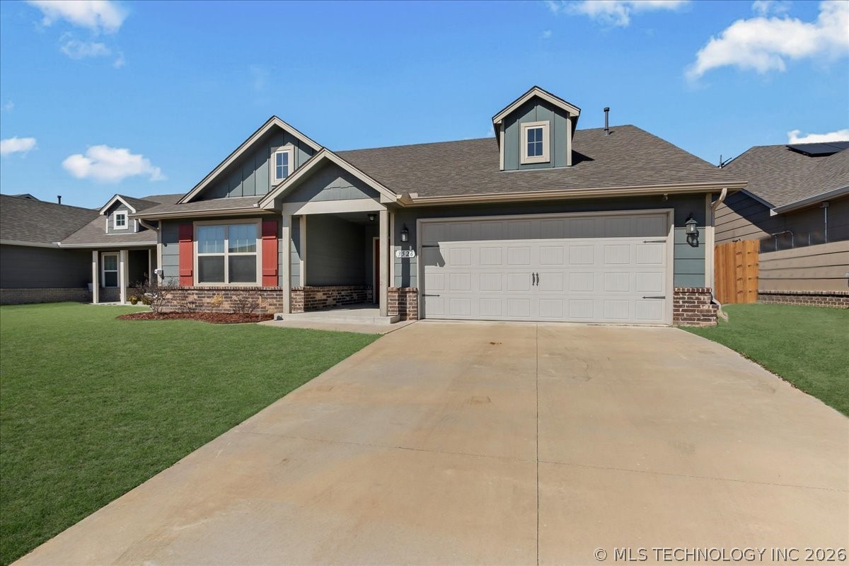 3526 E Sandusky Street Property Photo 2