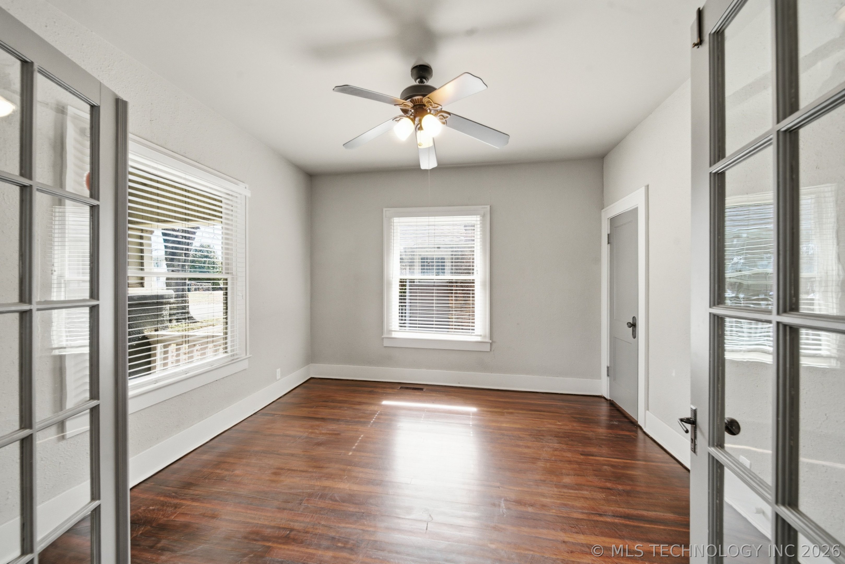 618 S Oak Street Property Photo 22
