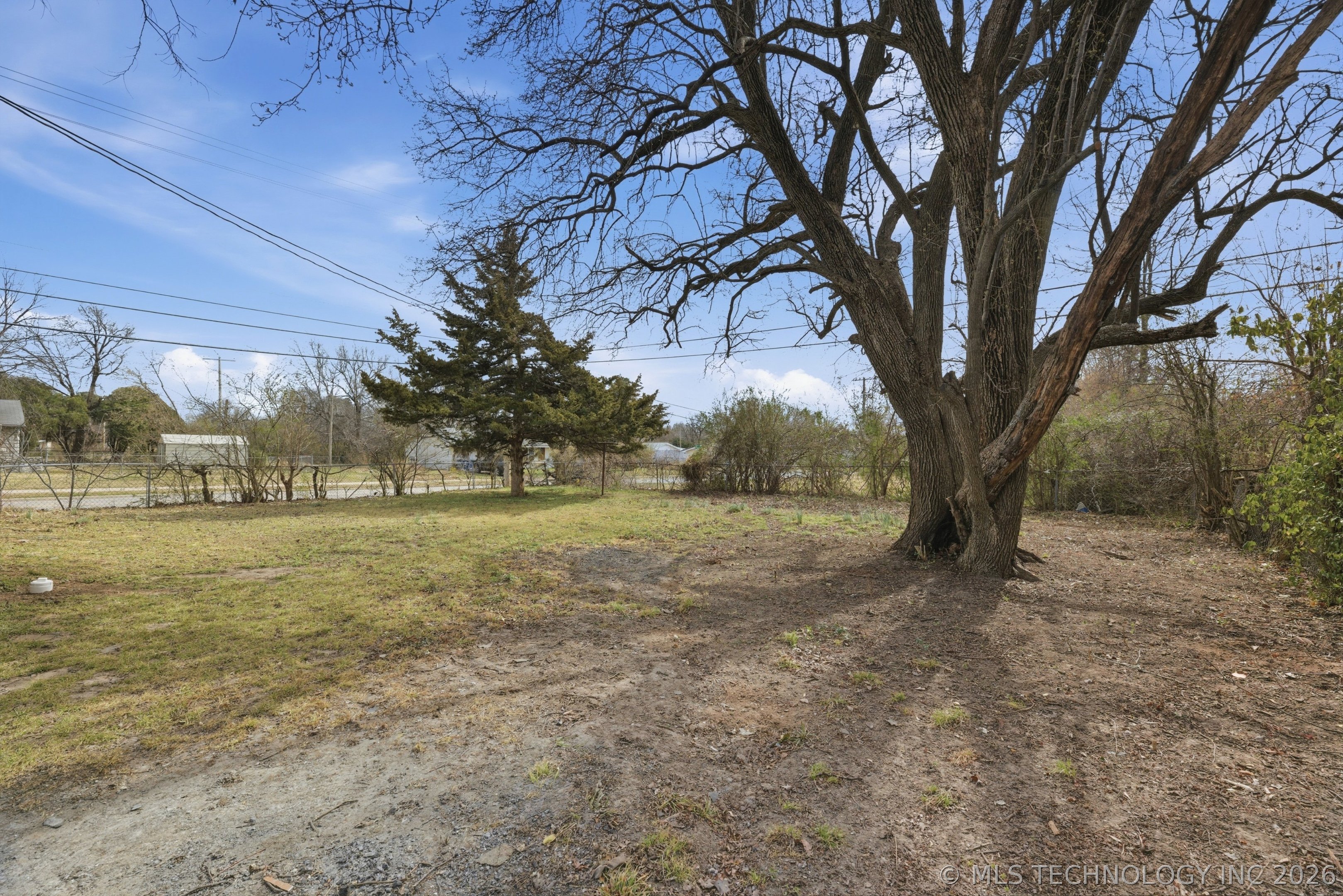 658 E 53rd Street N Property Photo 16