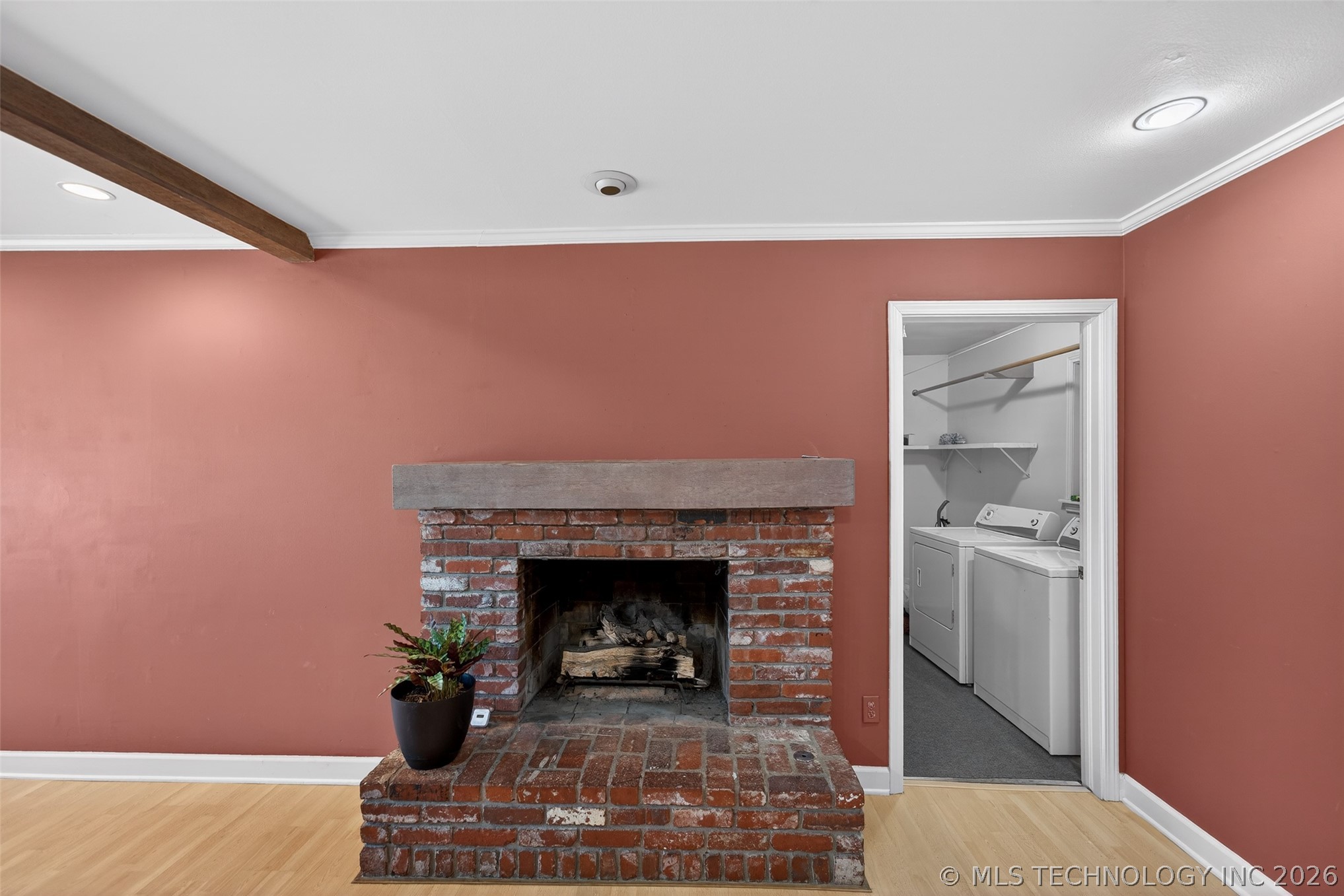 8109 E 31st Place Property Photo 10