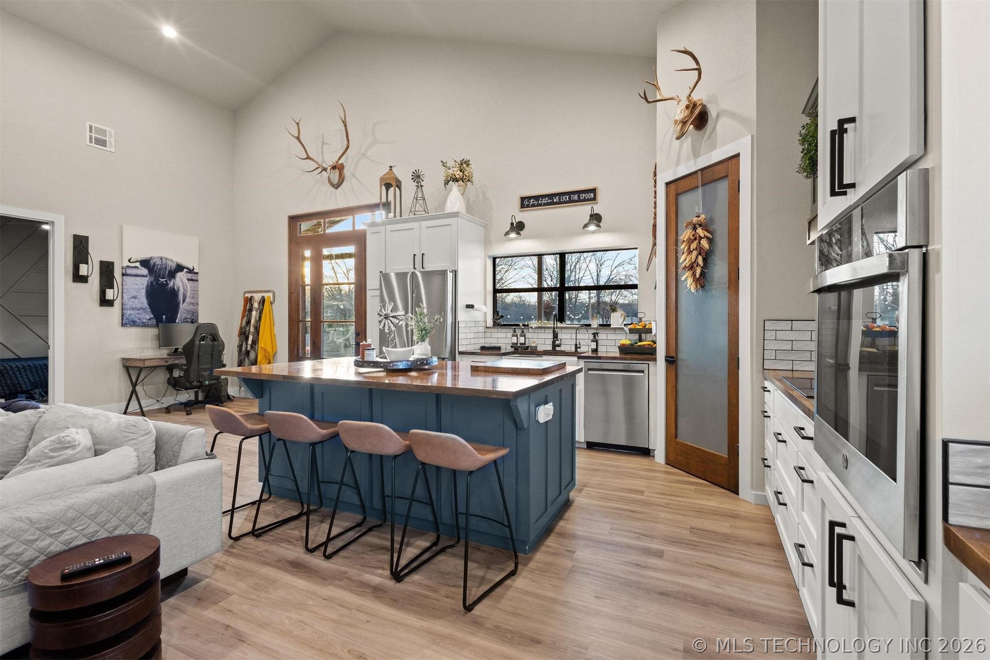 3607 S Half Bank Road Property Photo 7