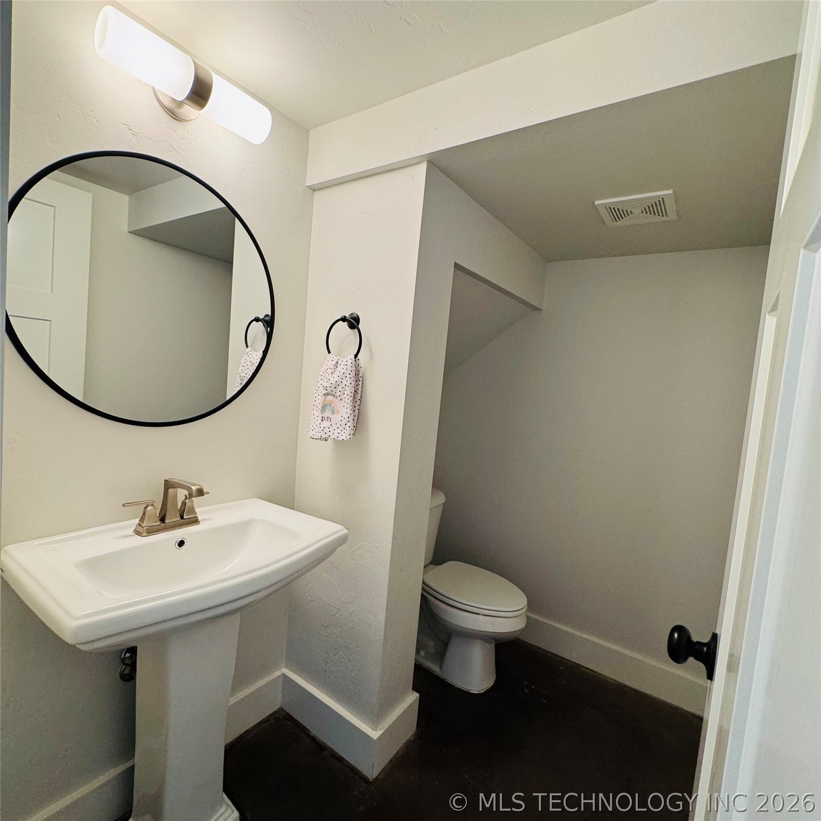 811 Mclish Street Property Photo 9