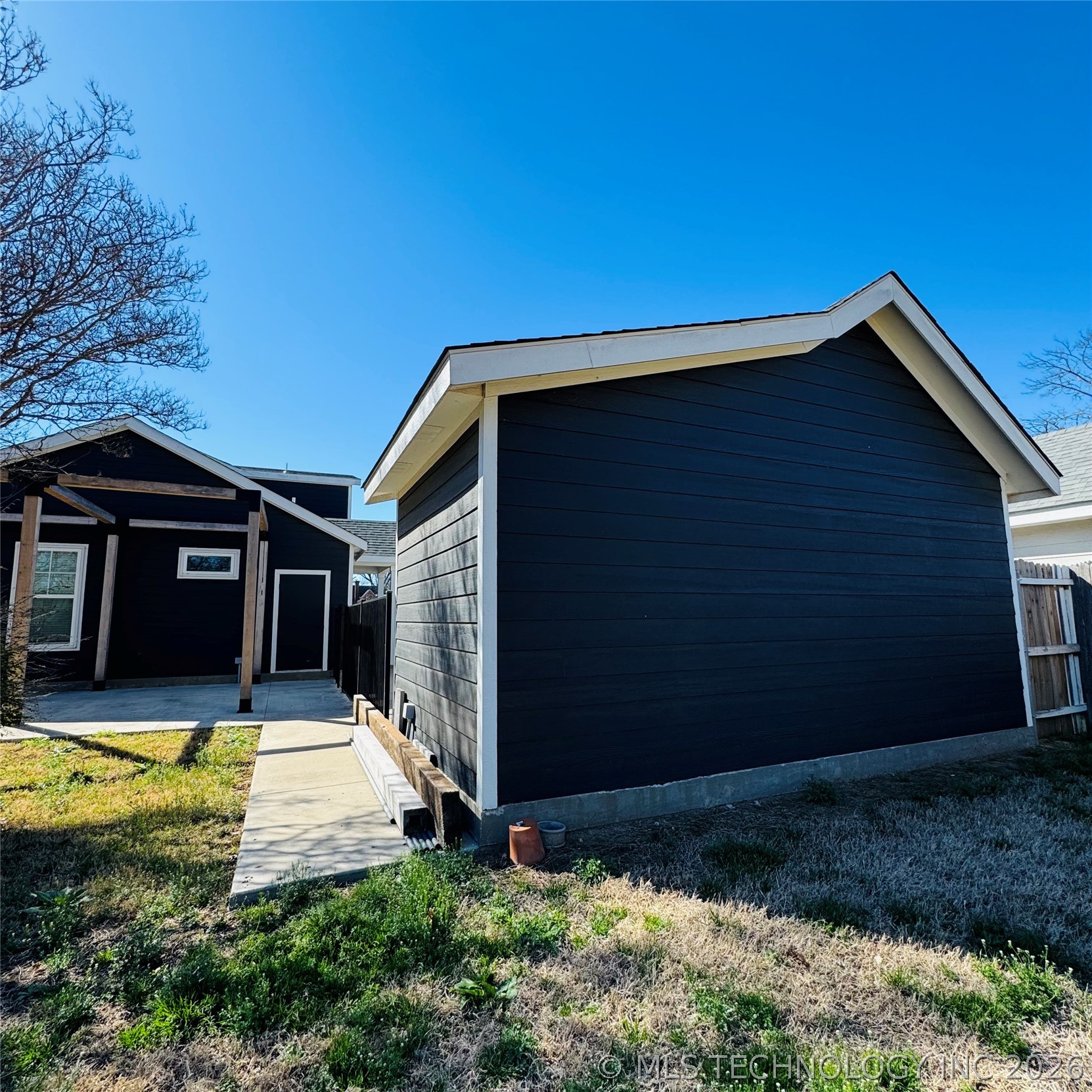 811 Mclish Street Property Photo 32