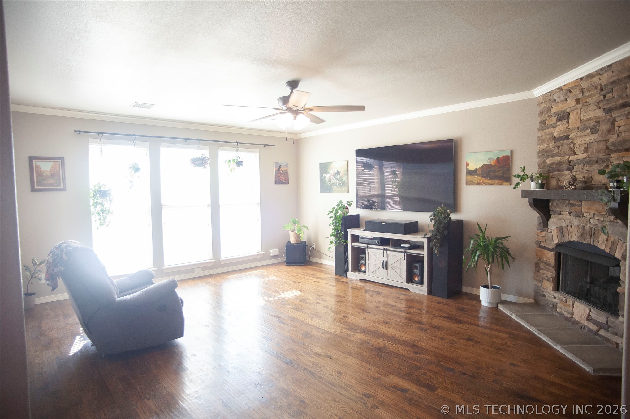 18628 E 43rd Place Property Photo 12