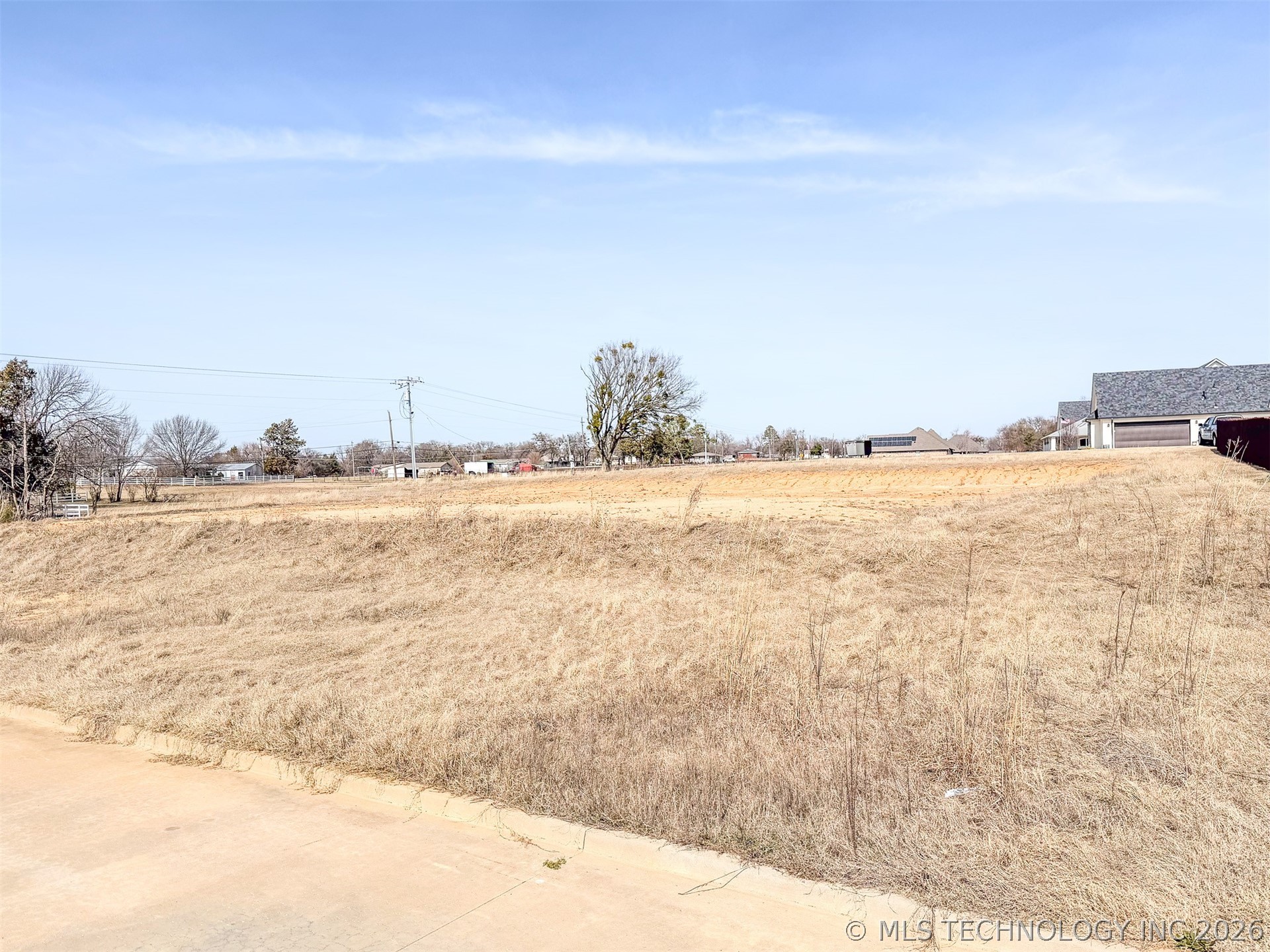 12320 County Road 3570 Property Photo 2