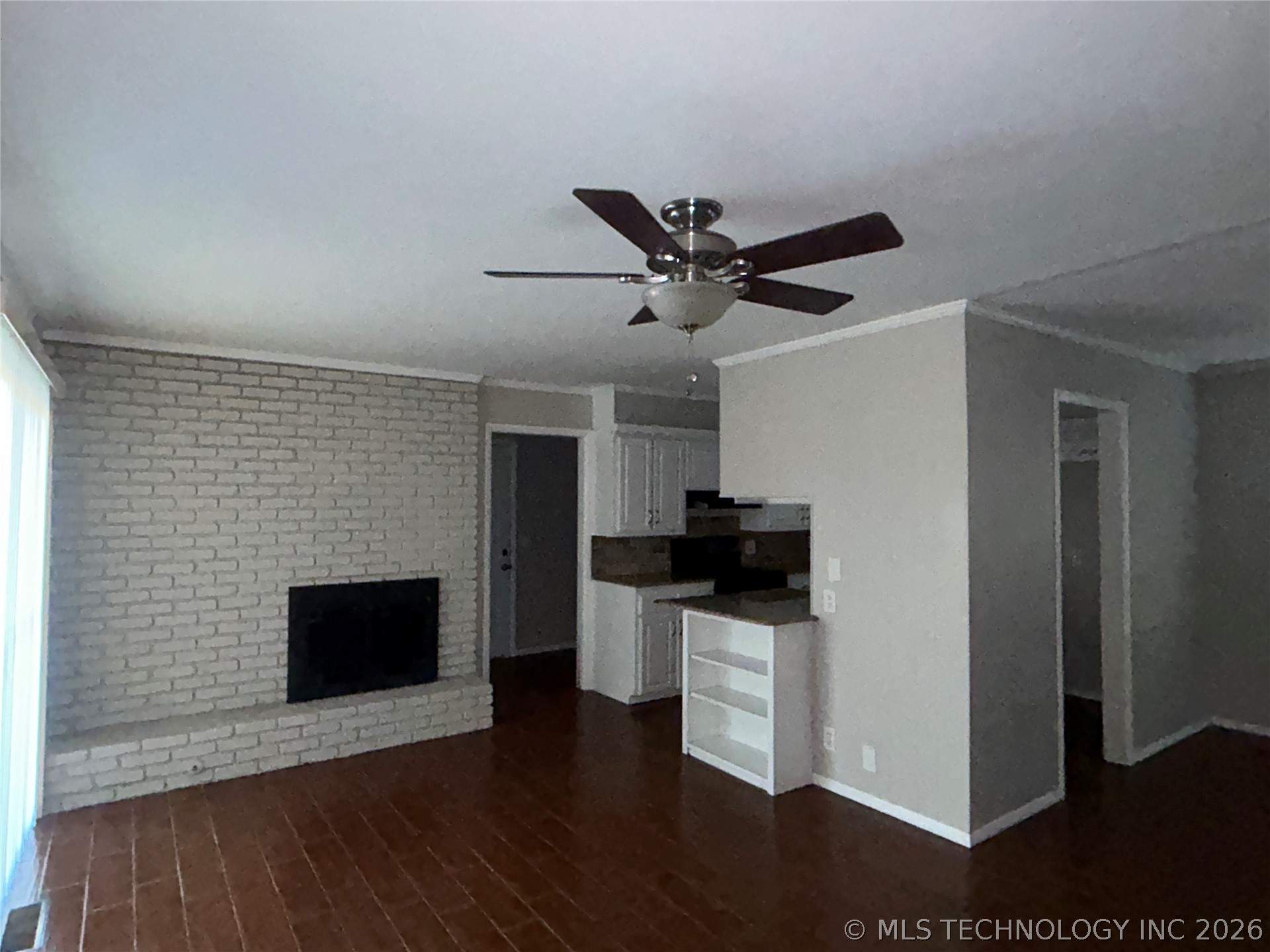 5406 E 25th Place Property Photo 3