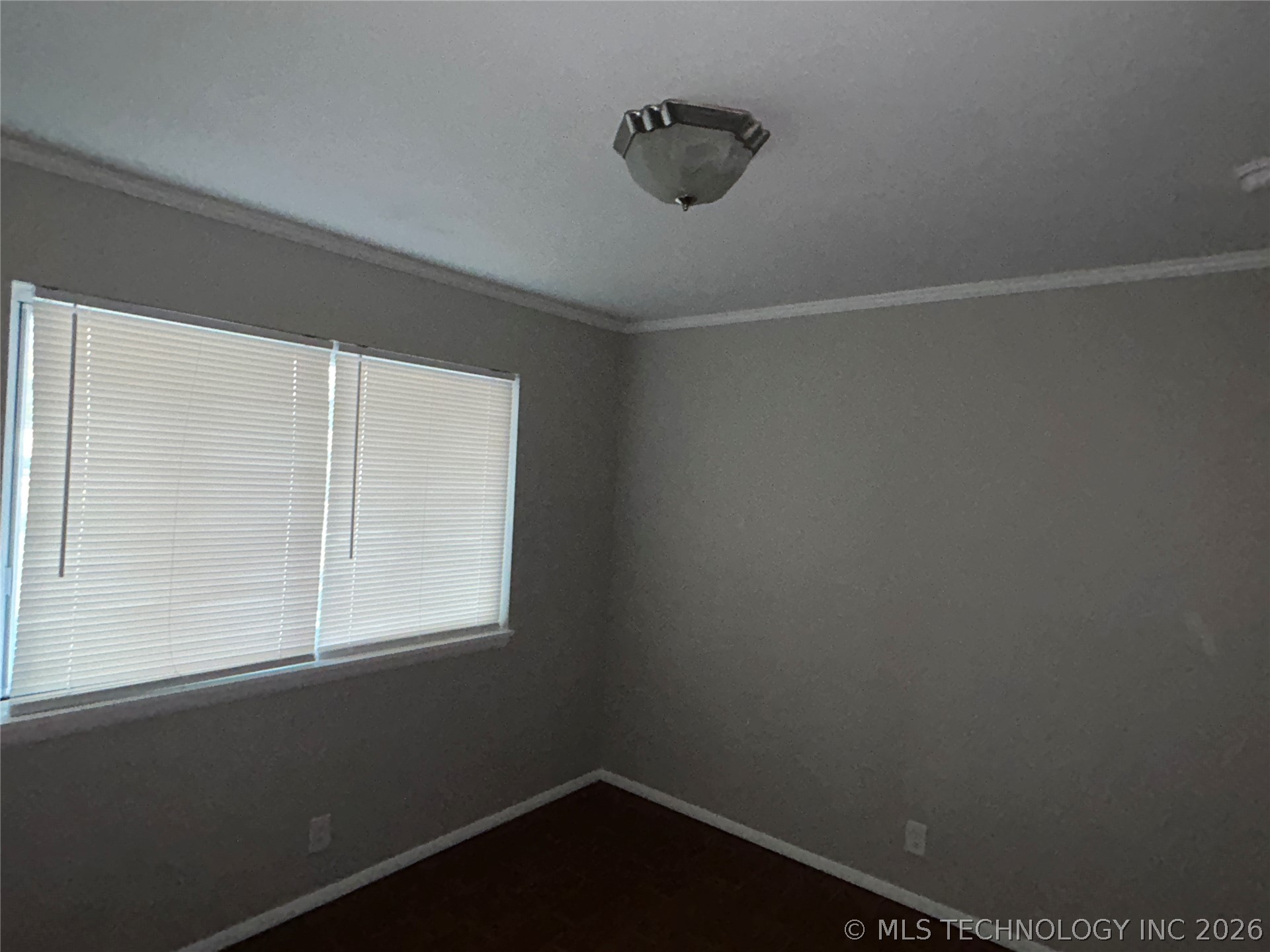 5406 E 25th Place Property Photo 12