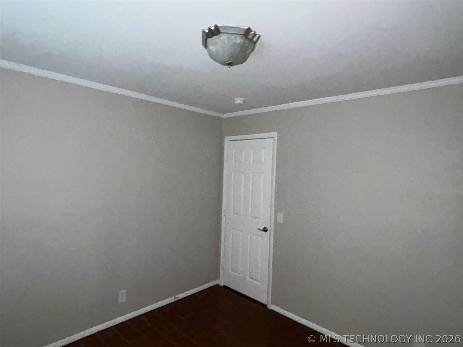 5406 E 25th Place Property Photo 13