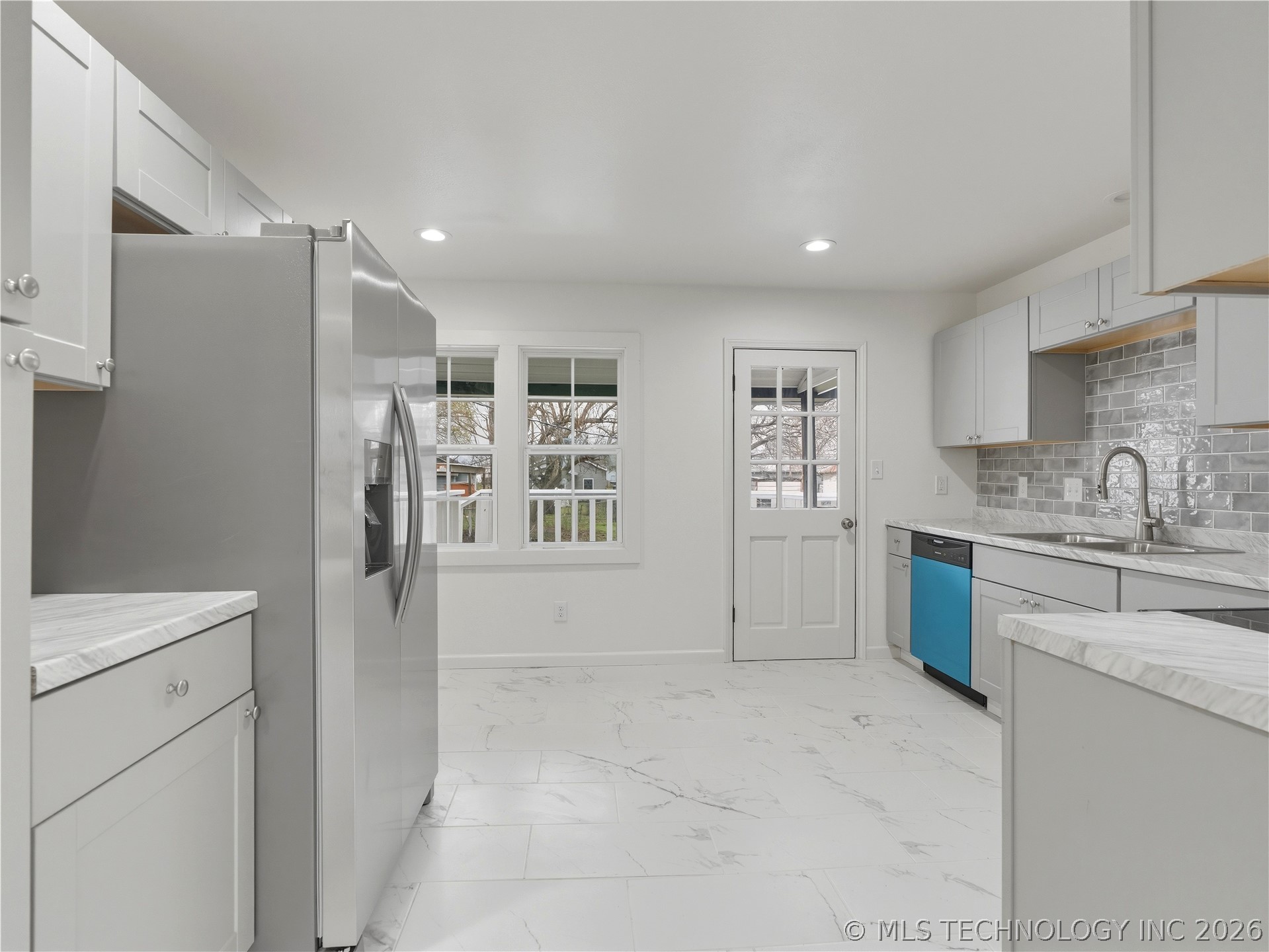 912 W 13th Street Property Photo 10