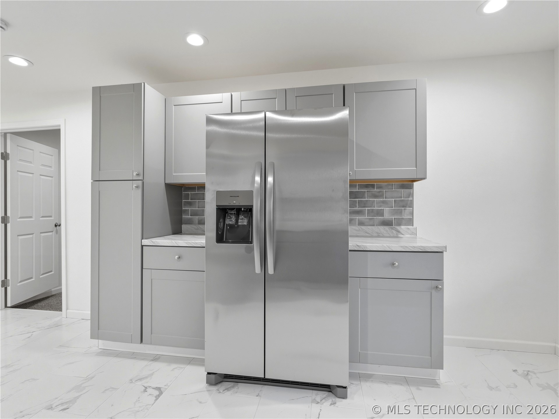912 W 13th Street Property Photo 13