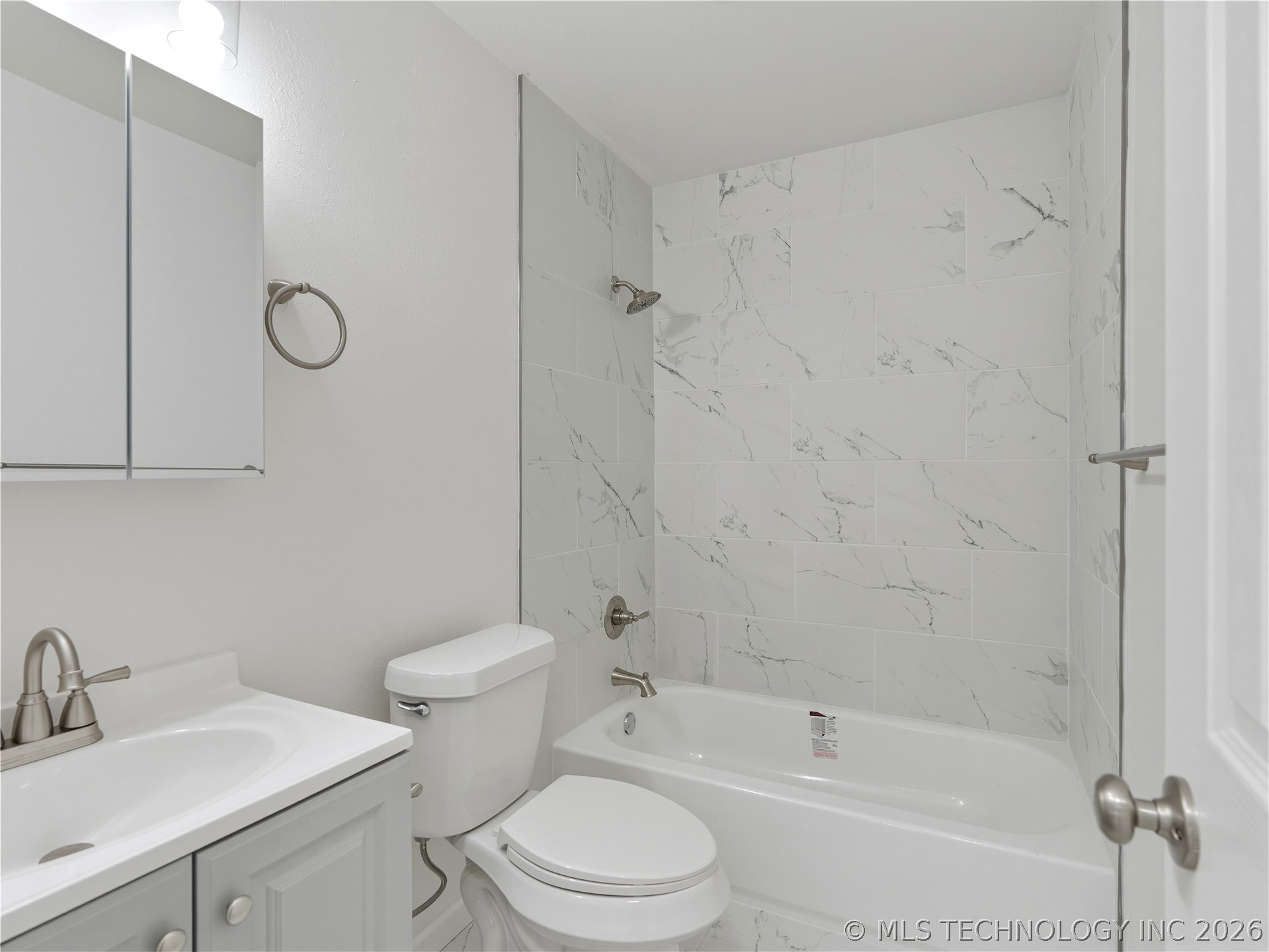 912 W 13th Street Property Photo 22