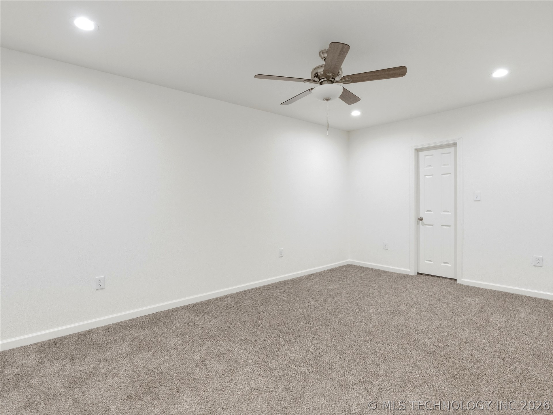 912 W 13th Street Property Photo 31