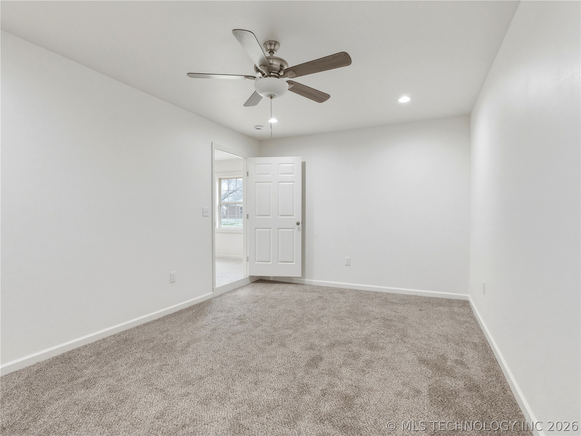 912 W 13th Street Property Photo 32