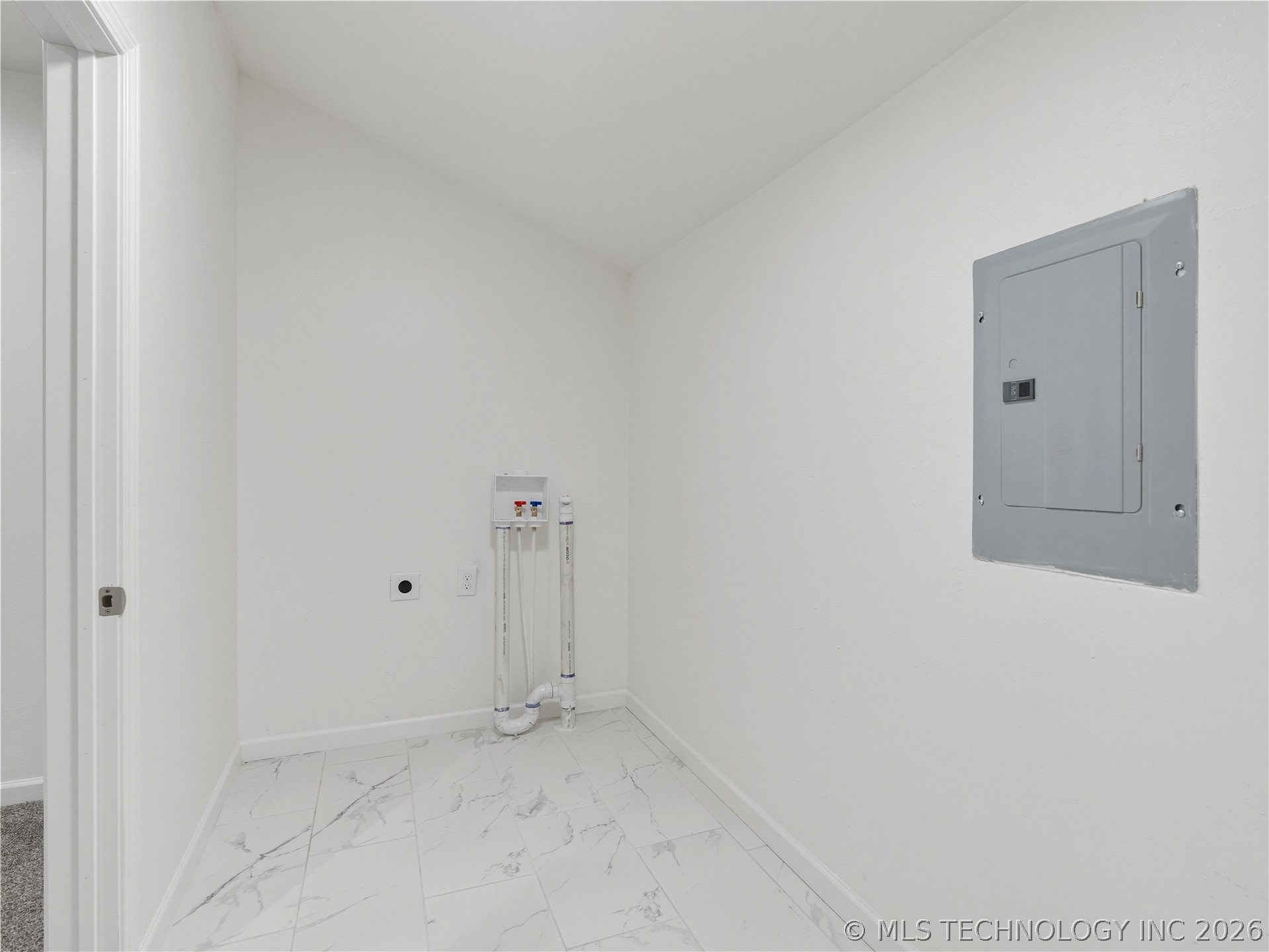912 W 13th Street Property Photo 33