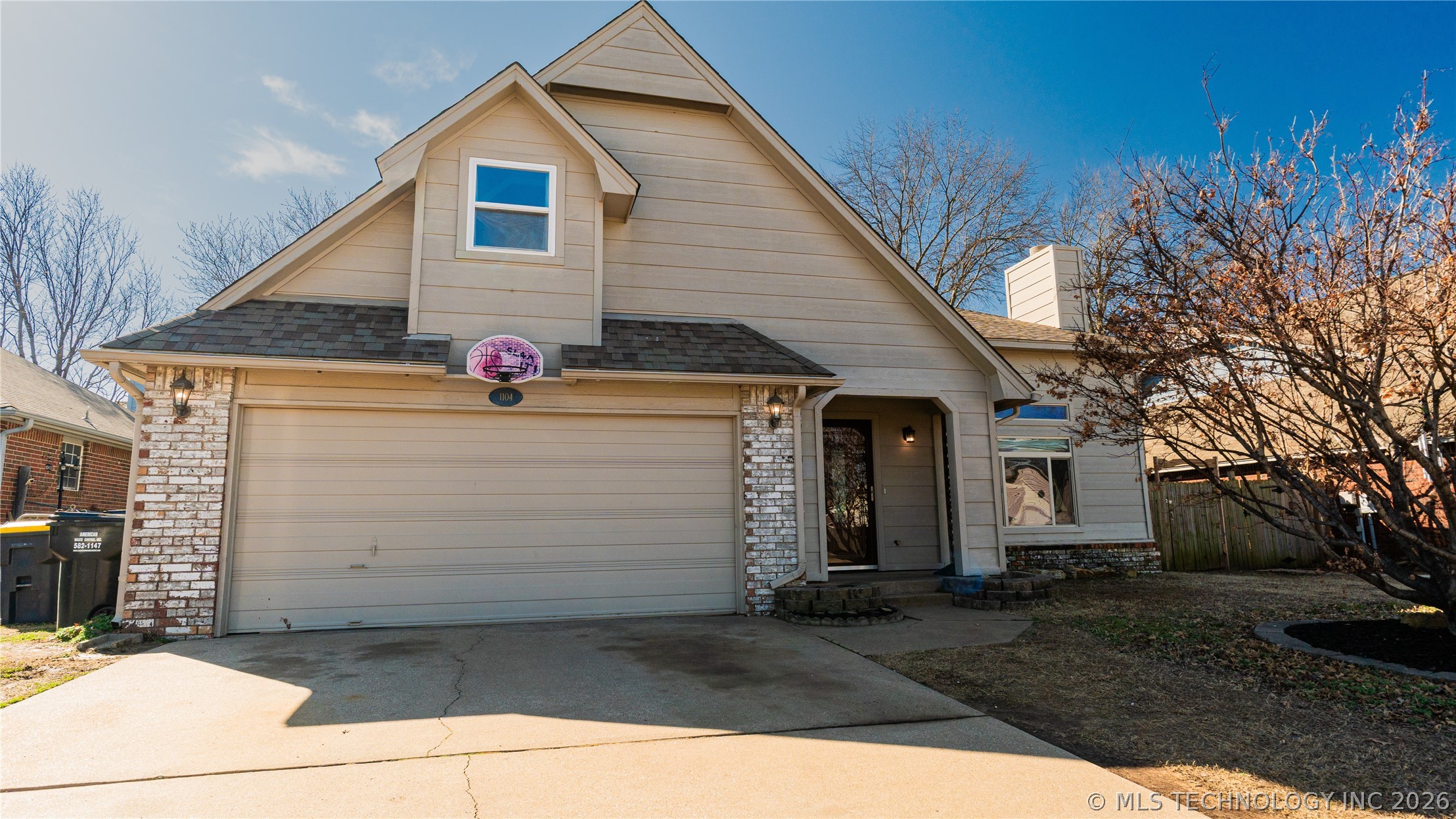 1104 E 137th Street Property Photo 1