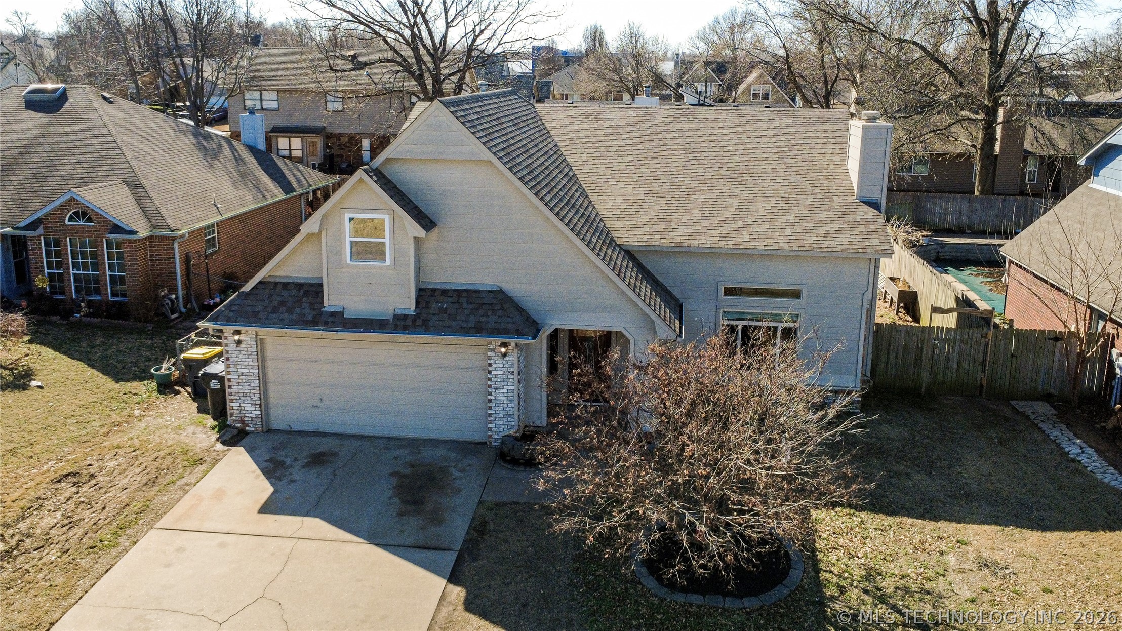 1104 E 137th Street Property Photo 2