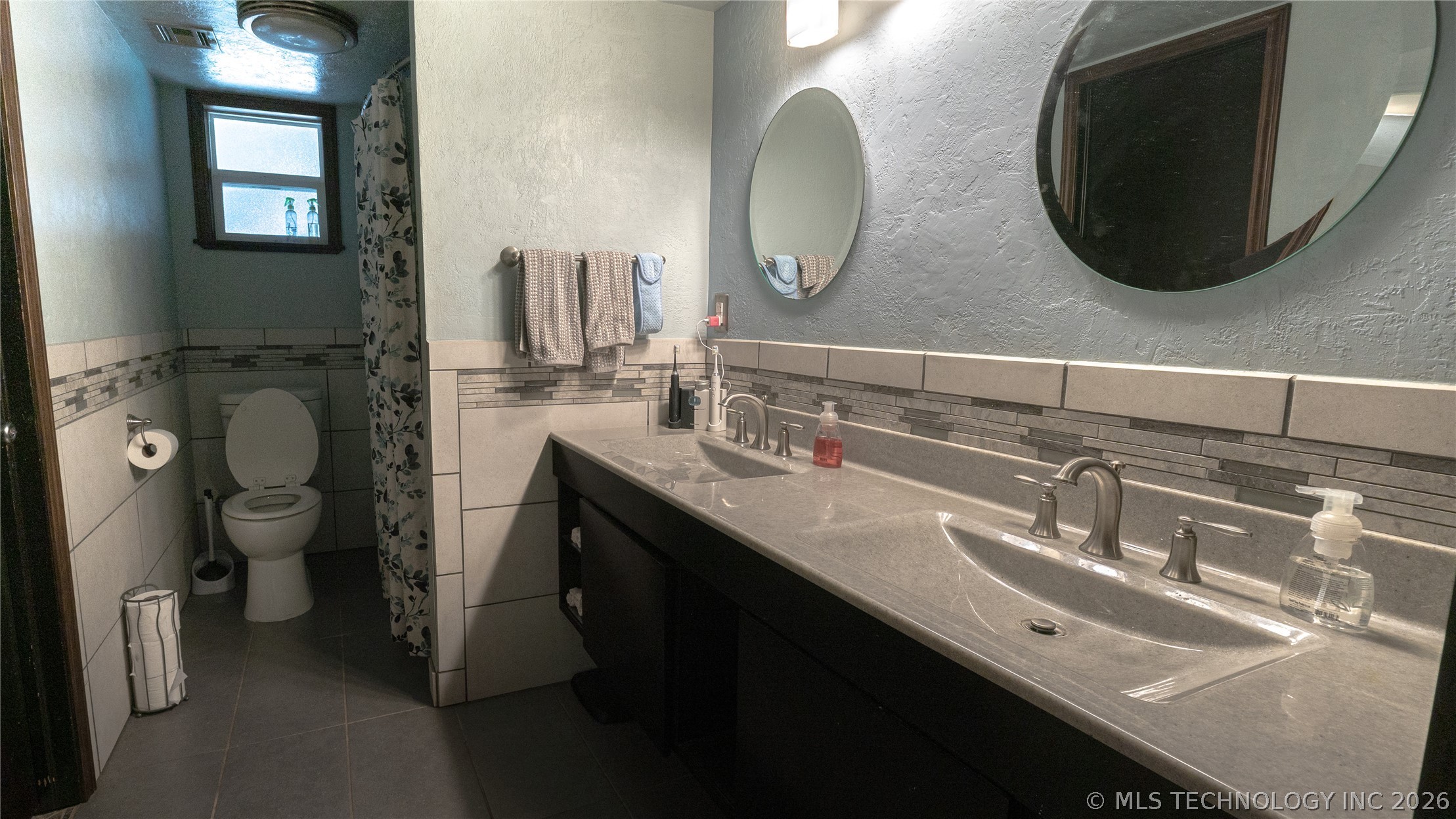 1104 E 137th Street Property Photo 9