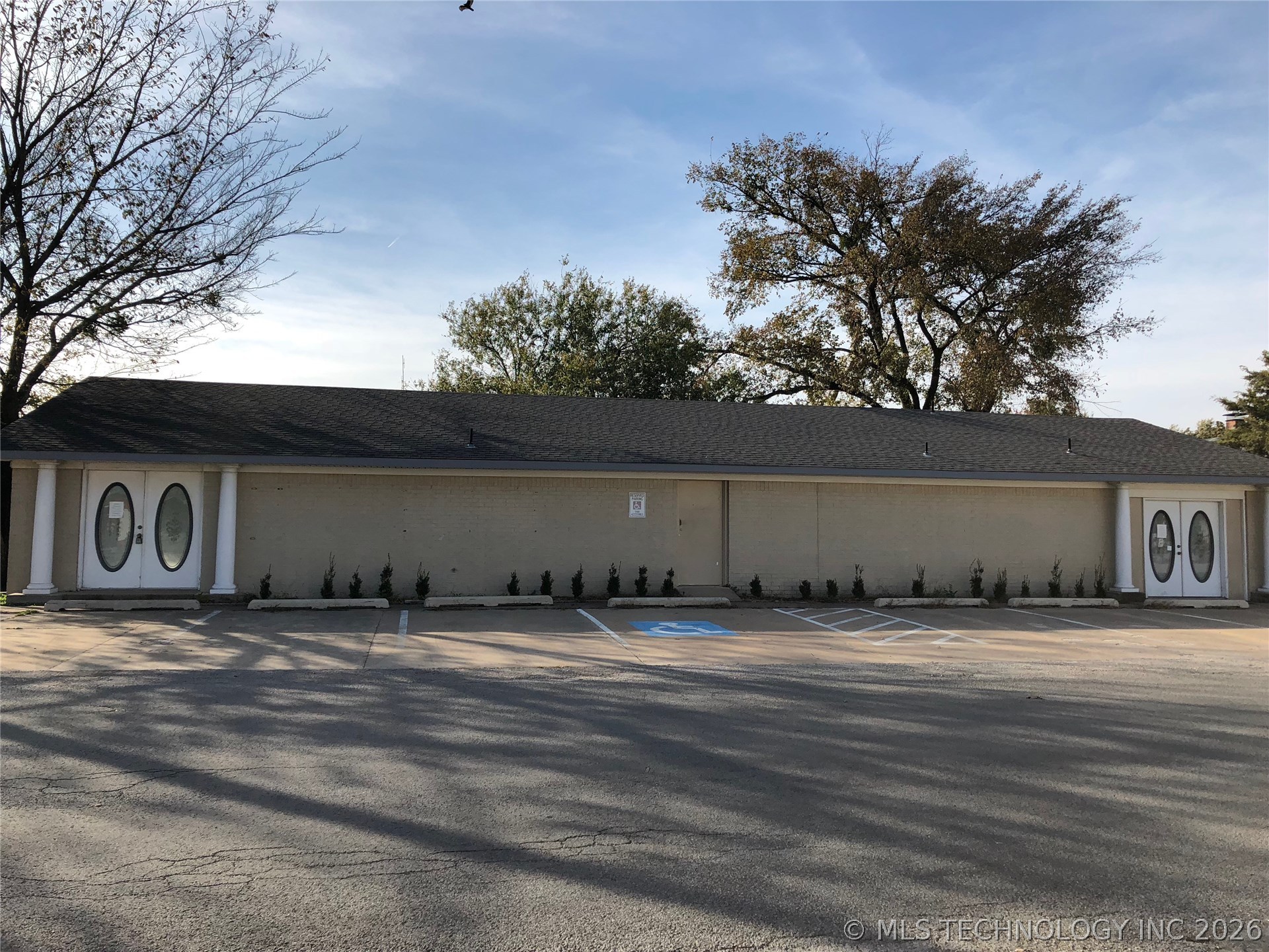 101 N Mccracken Street Property Photo 1